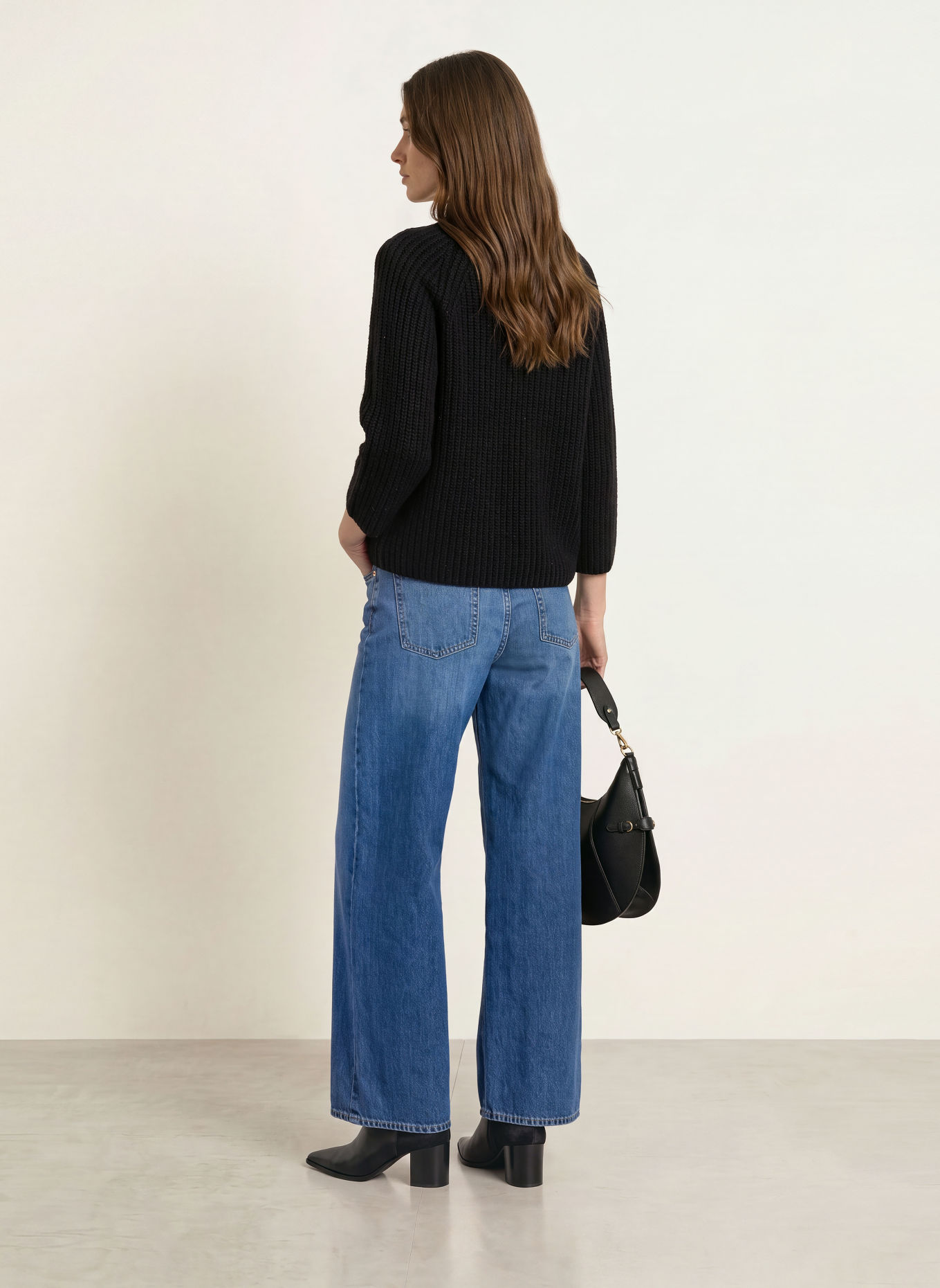 HERZENS MALIN Sweater with Cashmere and Sequin Yarn: BLACK