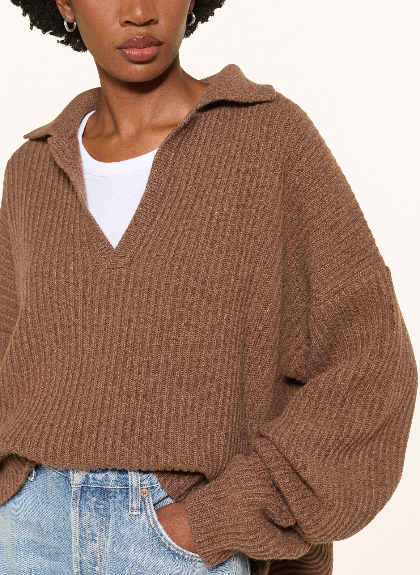by Aylin Koenig Oversized-truien: MARRON FONCÉ