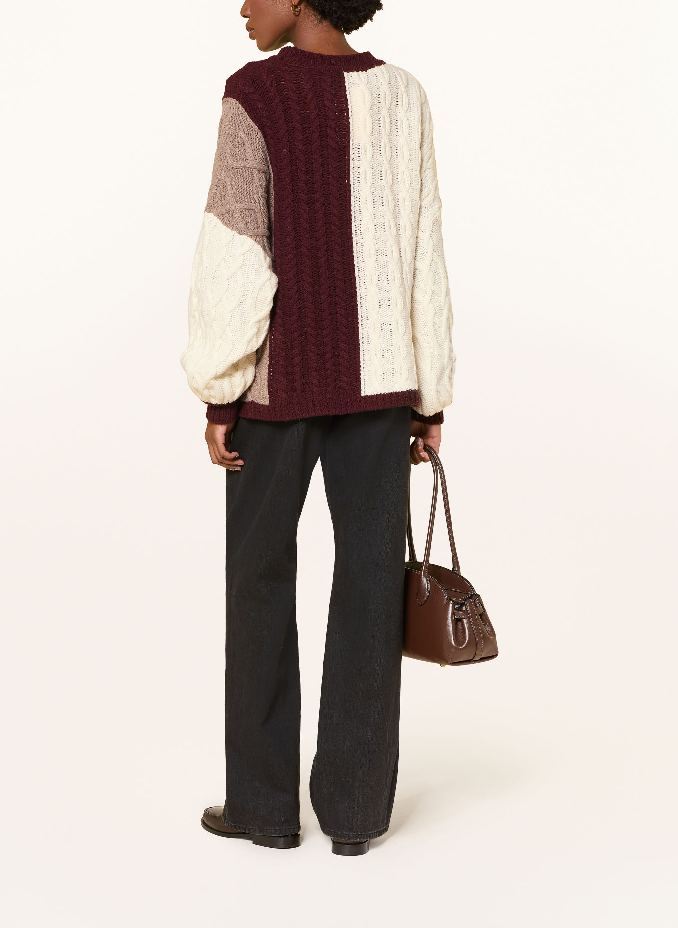 by Aylin Koenig LISBETH Oversized Sweater: WHITE / TAUPE / DARK RED