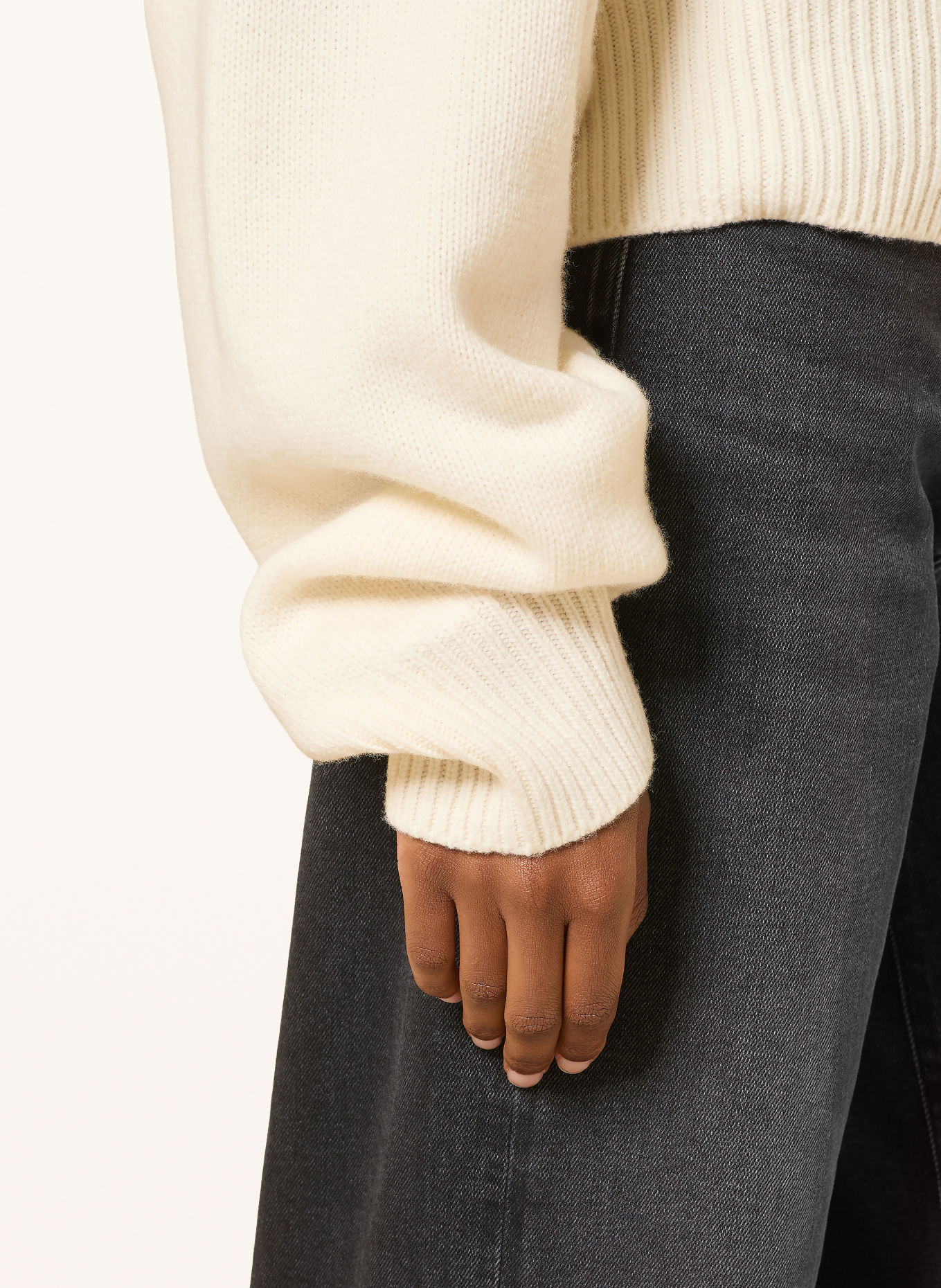 by Aylin Koenig NOON Sweater: CREAM
