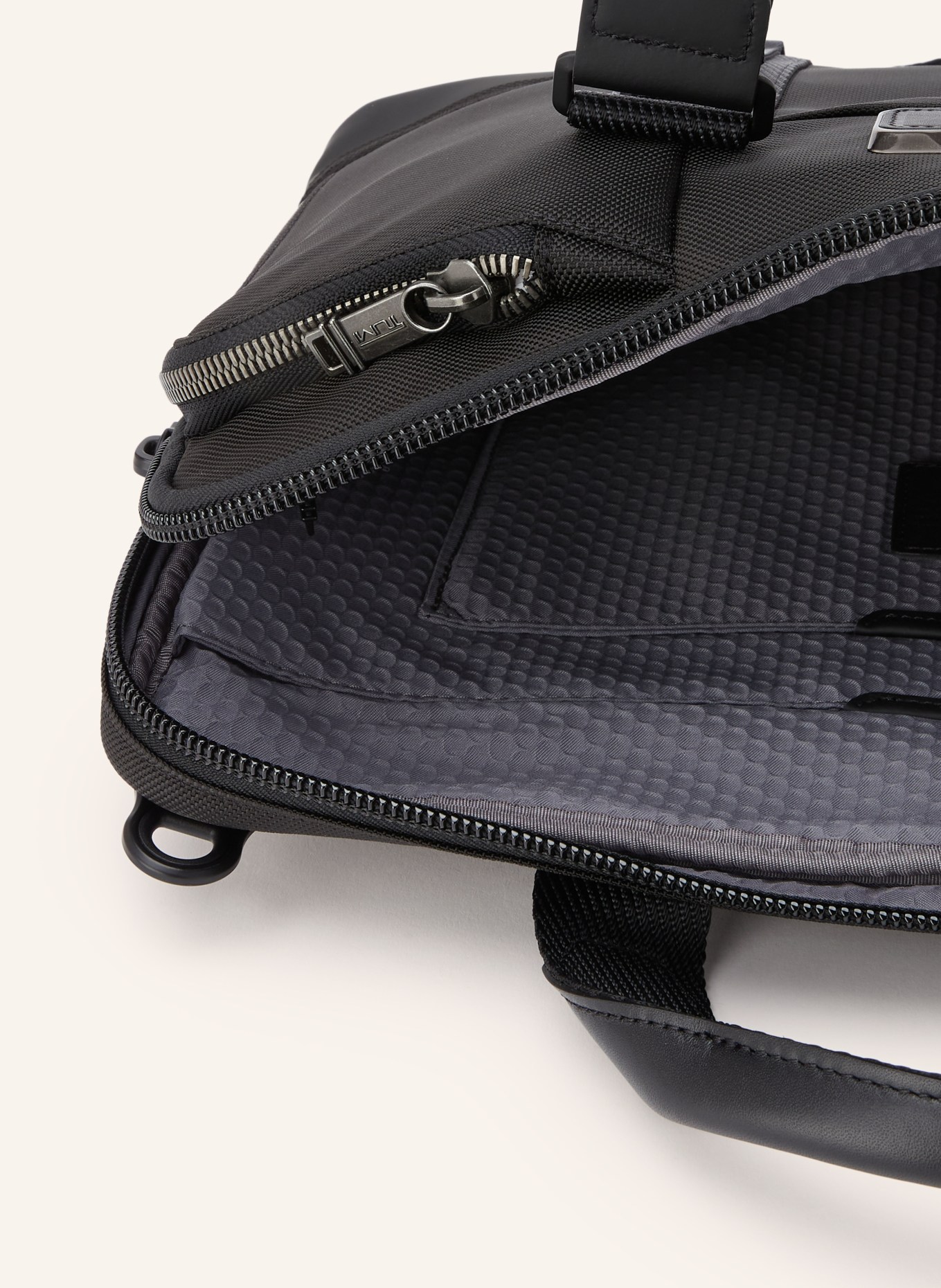 TUMI ALPHA BRAVO ACADEMY Laptop bag: BLACK / PLATINUM