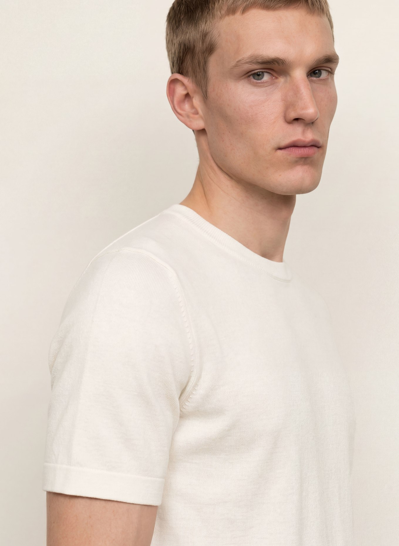 SANDRO Strickshirt mit Seide: ECRU