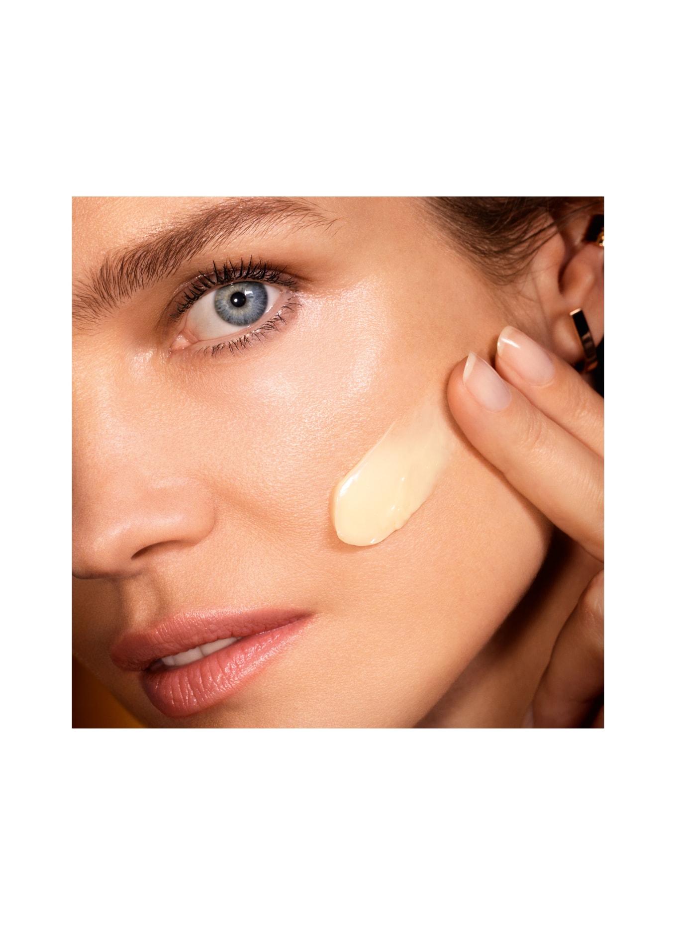 GUERLAIN ABEILLE ROYALE NIGHT-TAPING TREATMENT