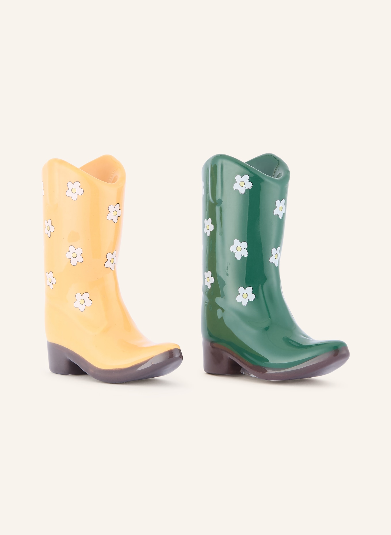 DOIY RODEO Salt and Pepper Shakers: YELLOW / DARK GREEN / WHITE