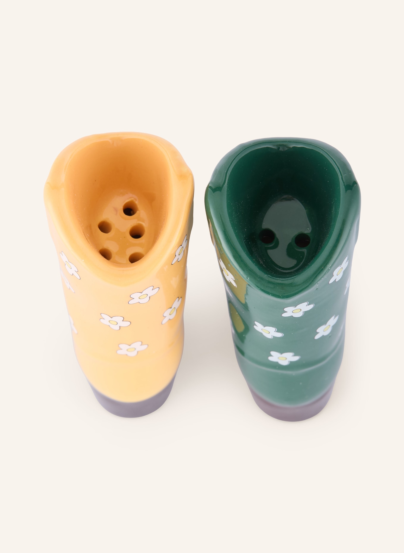 DOIY RODEO Salt and Pepper Shakers: YELLOW / DARK GREEN / WHITE