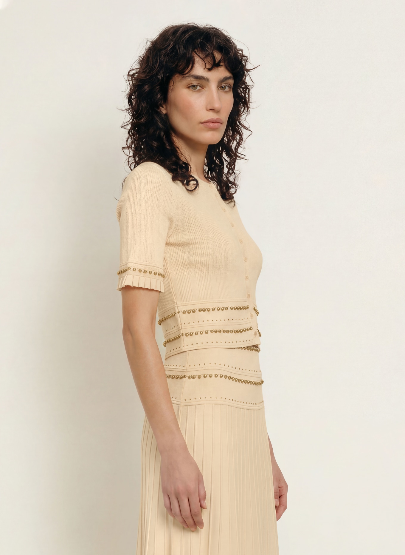 SANDRO Cropped-Bluse mit Nieten: HELLGELB / GOLD