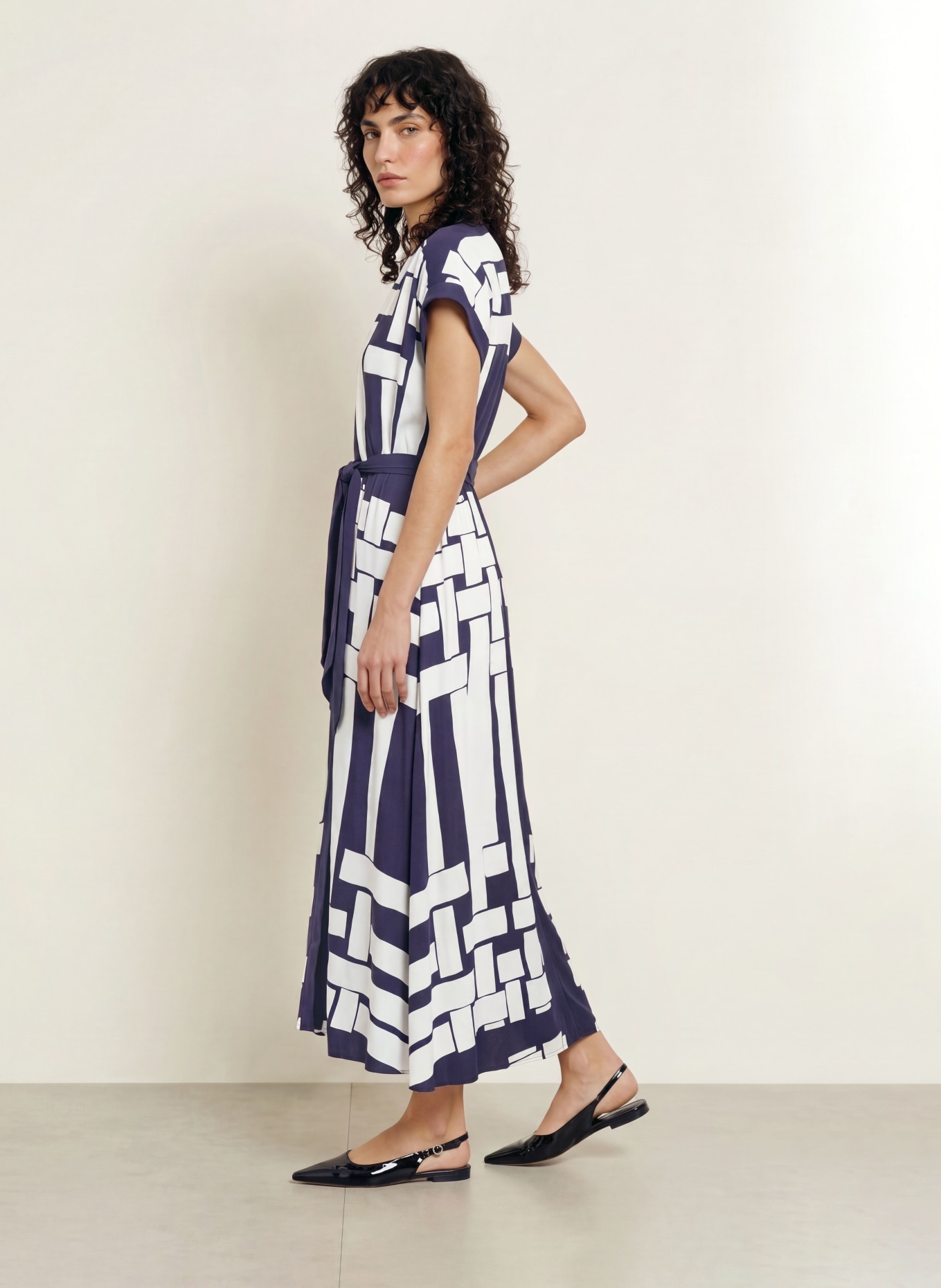 REISS SAMIRA Dress: DARK BLUE / WHITE