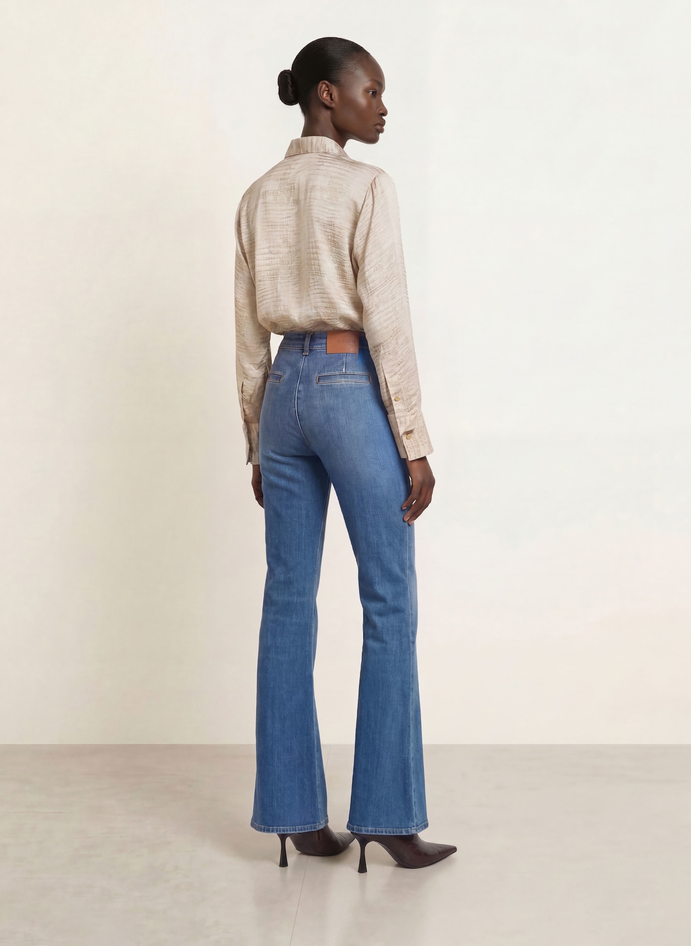REISS Satinblus ANNIE: BEIGE