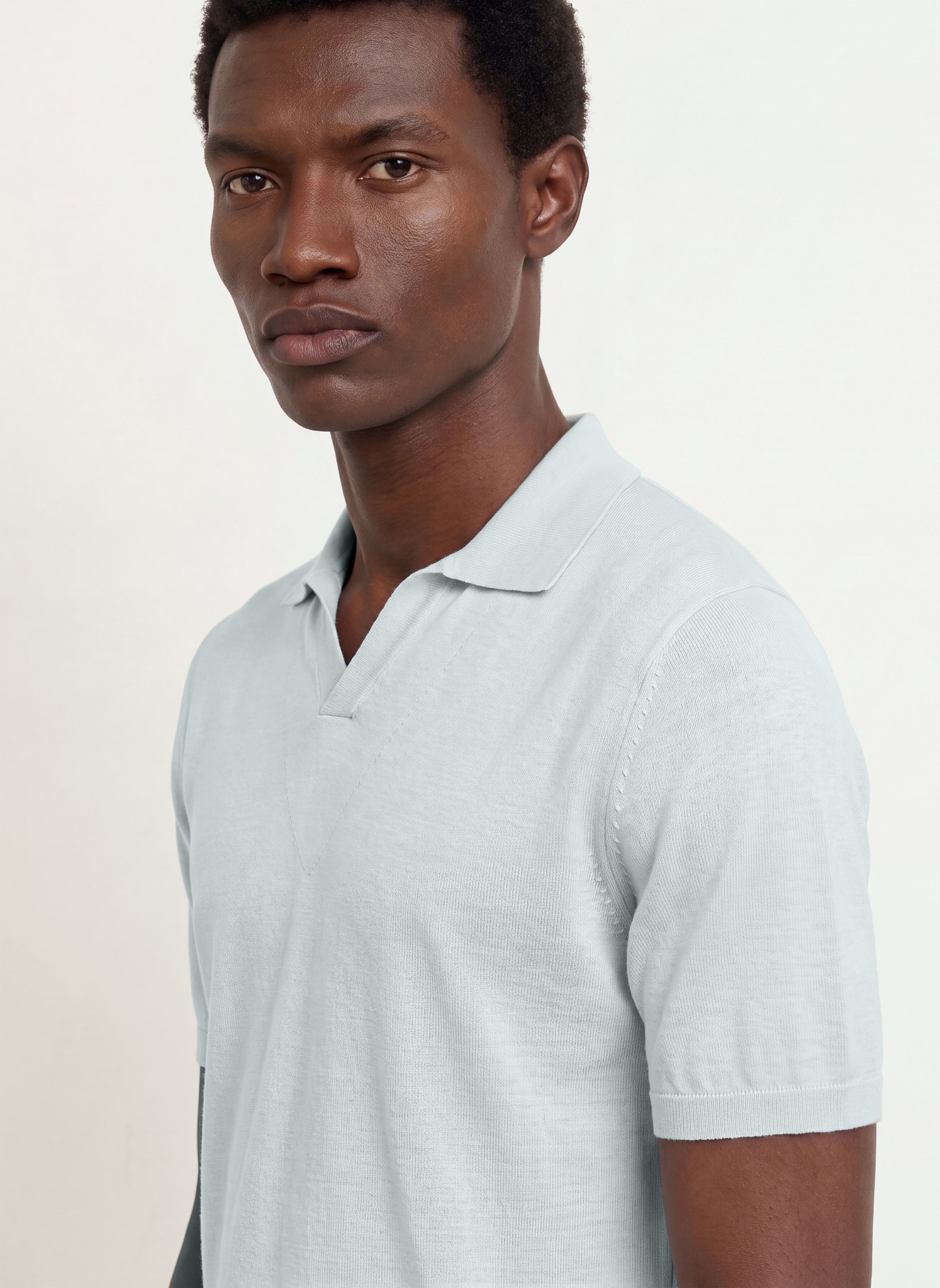REISS Strick-Poloshirt DUCHIE aus Merinowolle: HELLGRAU