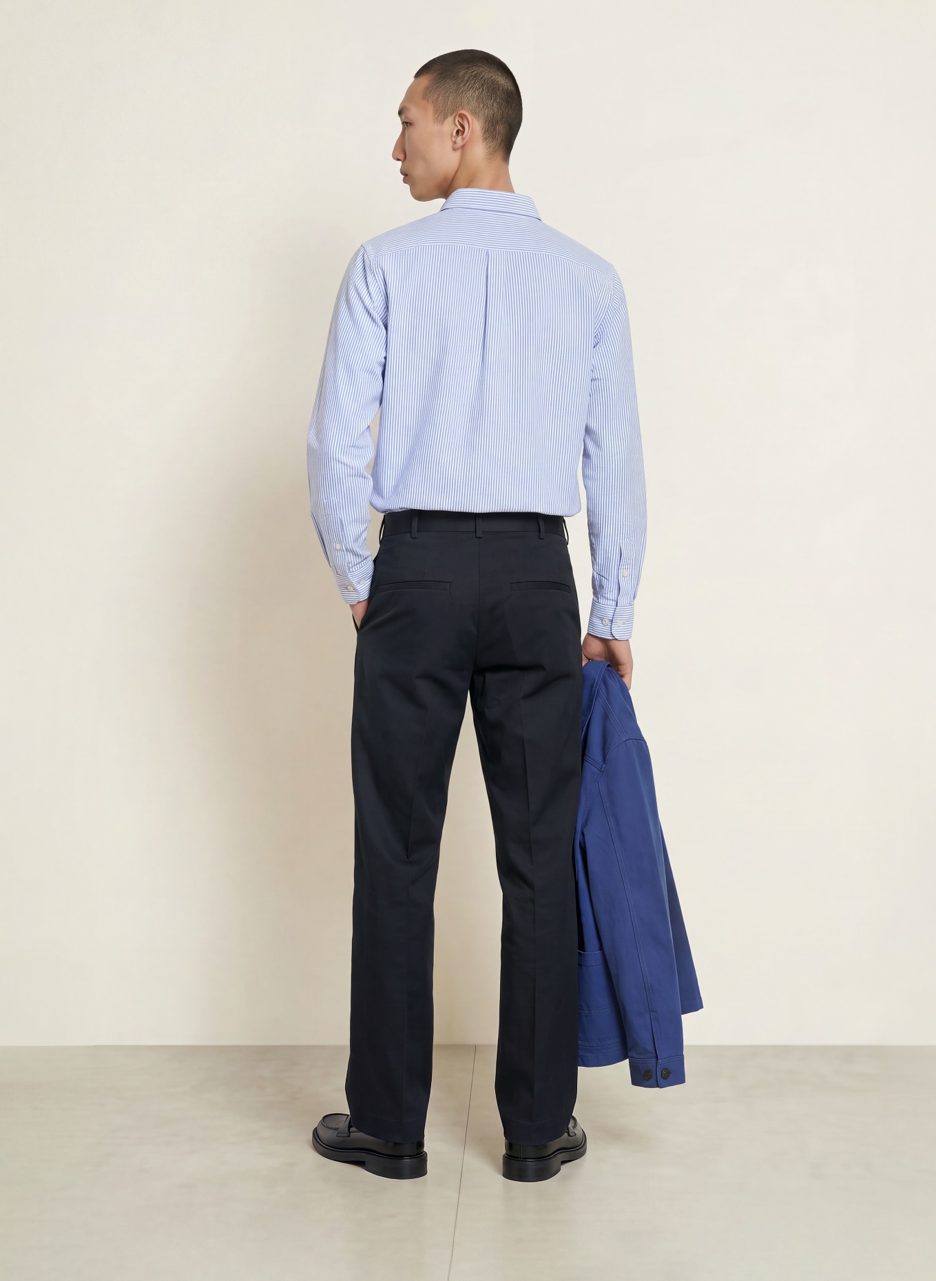 ARKET Chino coupe classique: 002 DARK BLUE