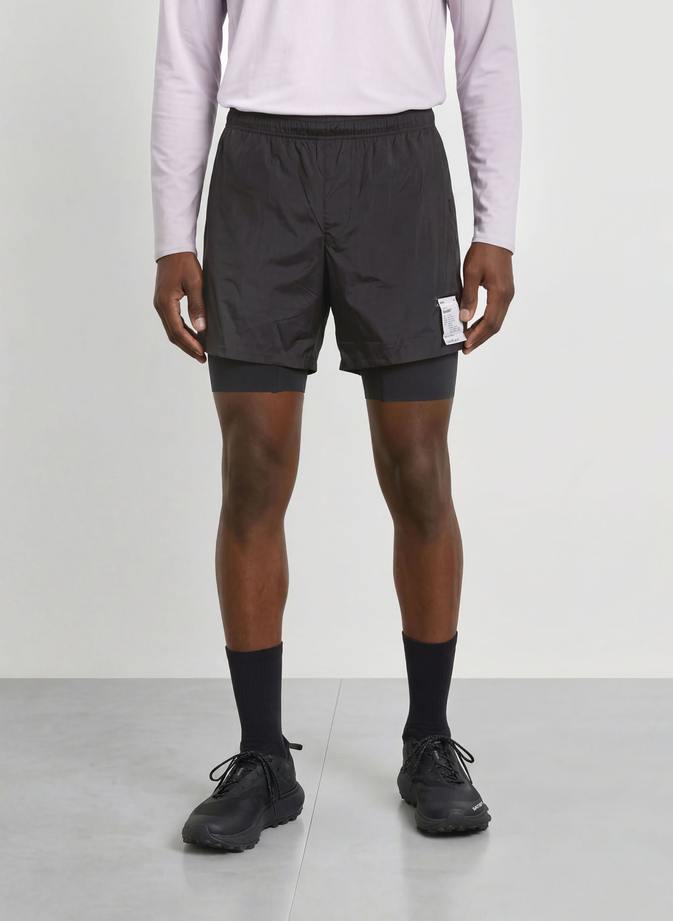SATISFY TECHSILK™ 2-in-1 running shorts: BLACK