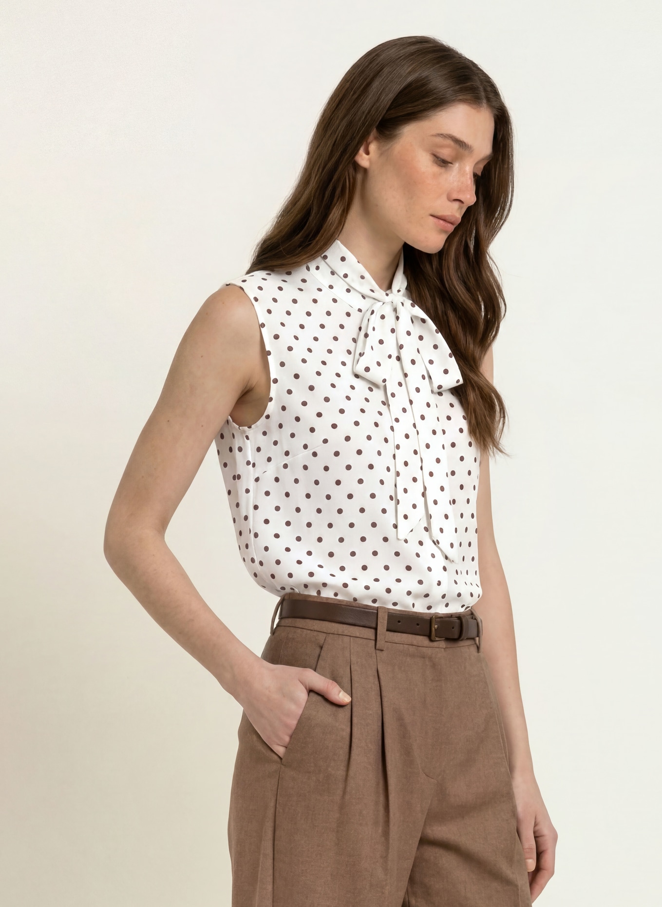 HOBBS NATASHA blouse with removable bow: WHITE / BLACK