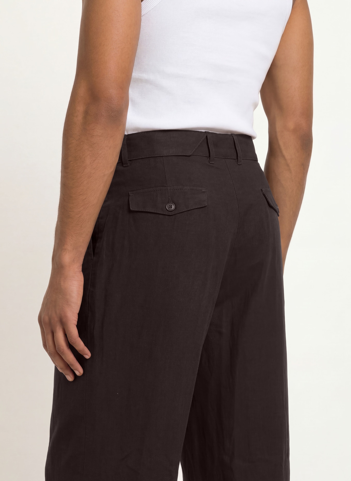 ALLSAINTS Kalhoty MARKO Regular Fit z lnu: ČERNÁ