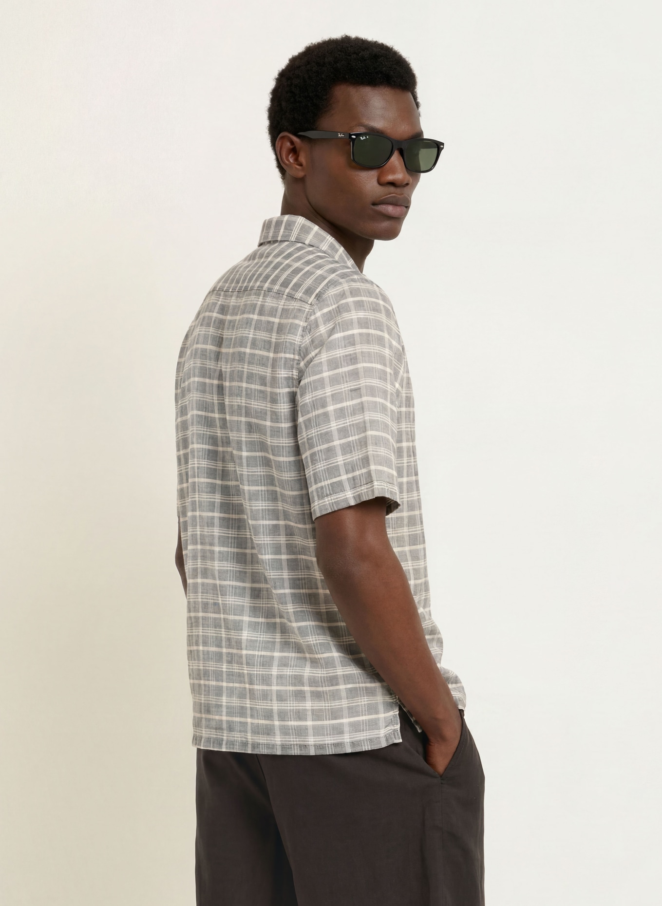 ALLSAINTS Chemise à manches courtes SANDY Comfort Fit: GRIS / BLANC