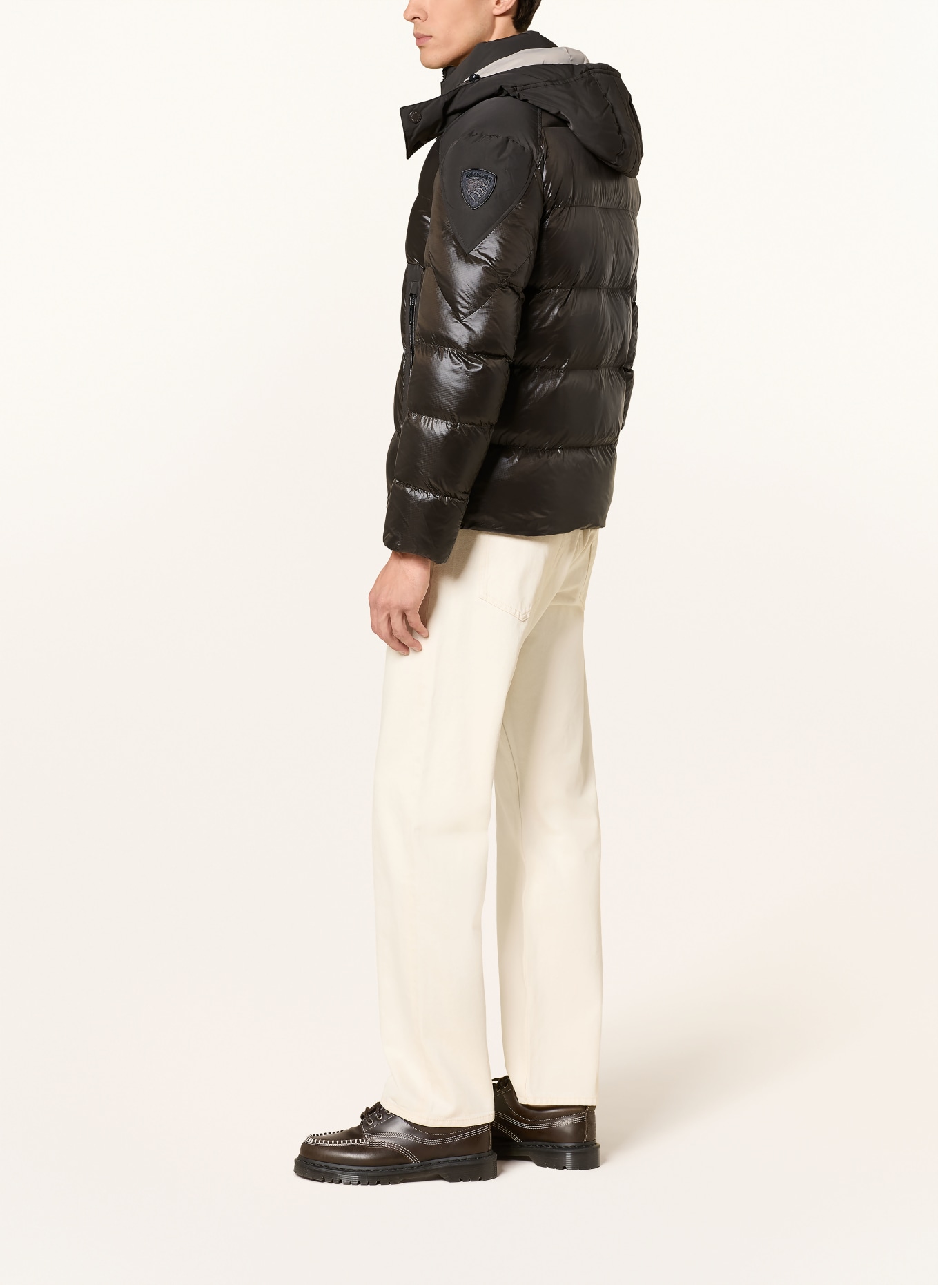 Blauer Steppjacke KIERNAN mit abnehmbarer Kapuze: KHAKI
