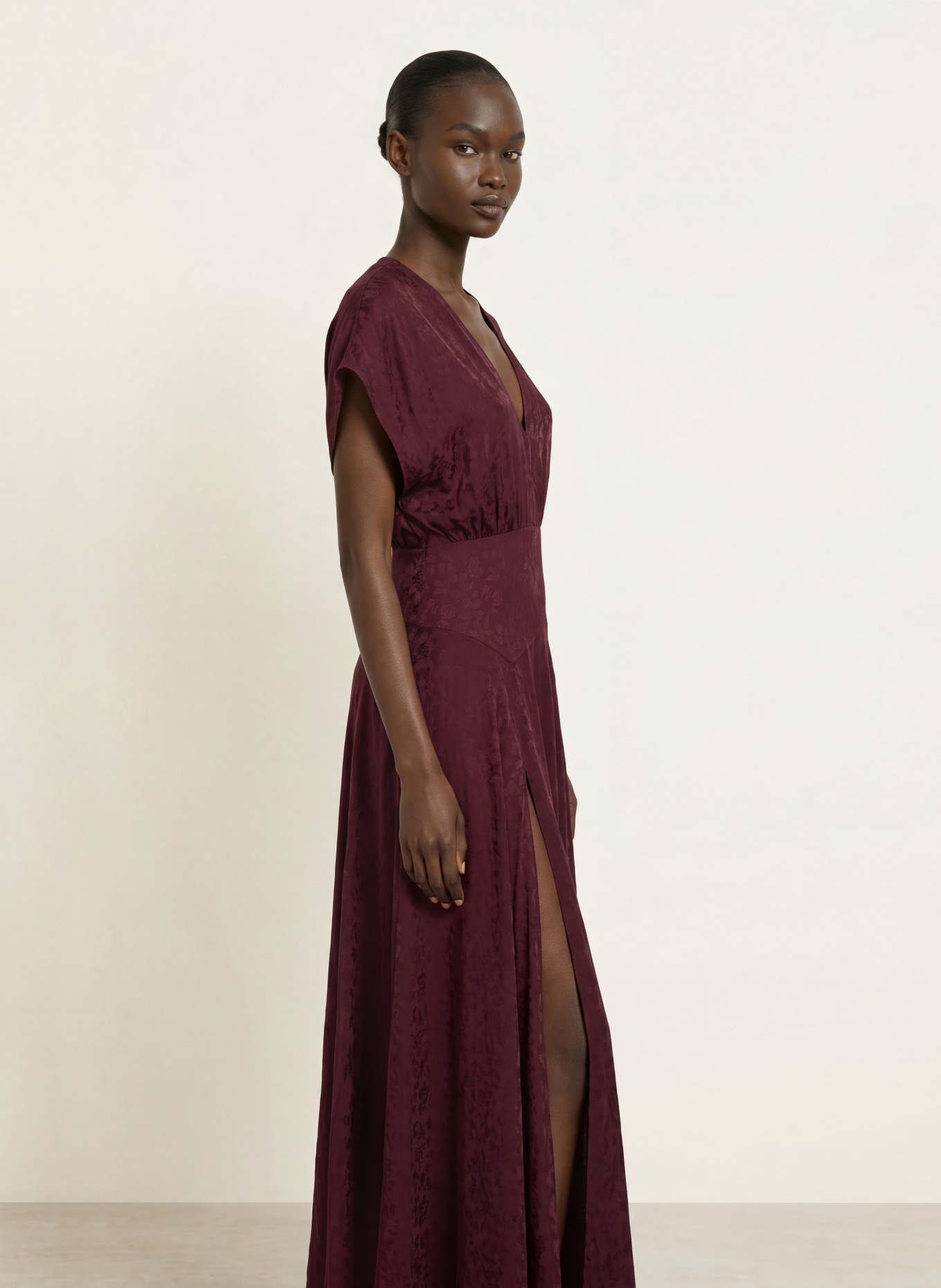 maje Jacquard-Kleid: DUNKELLILA