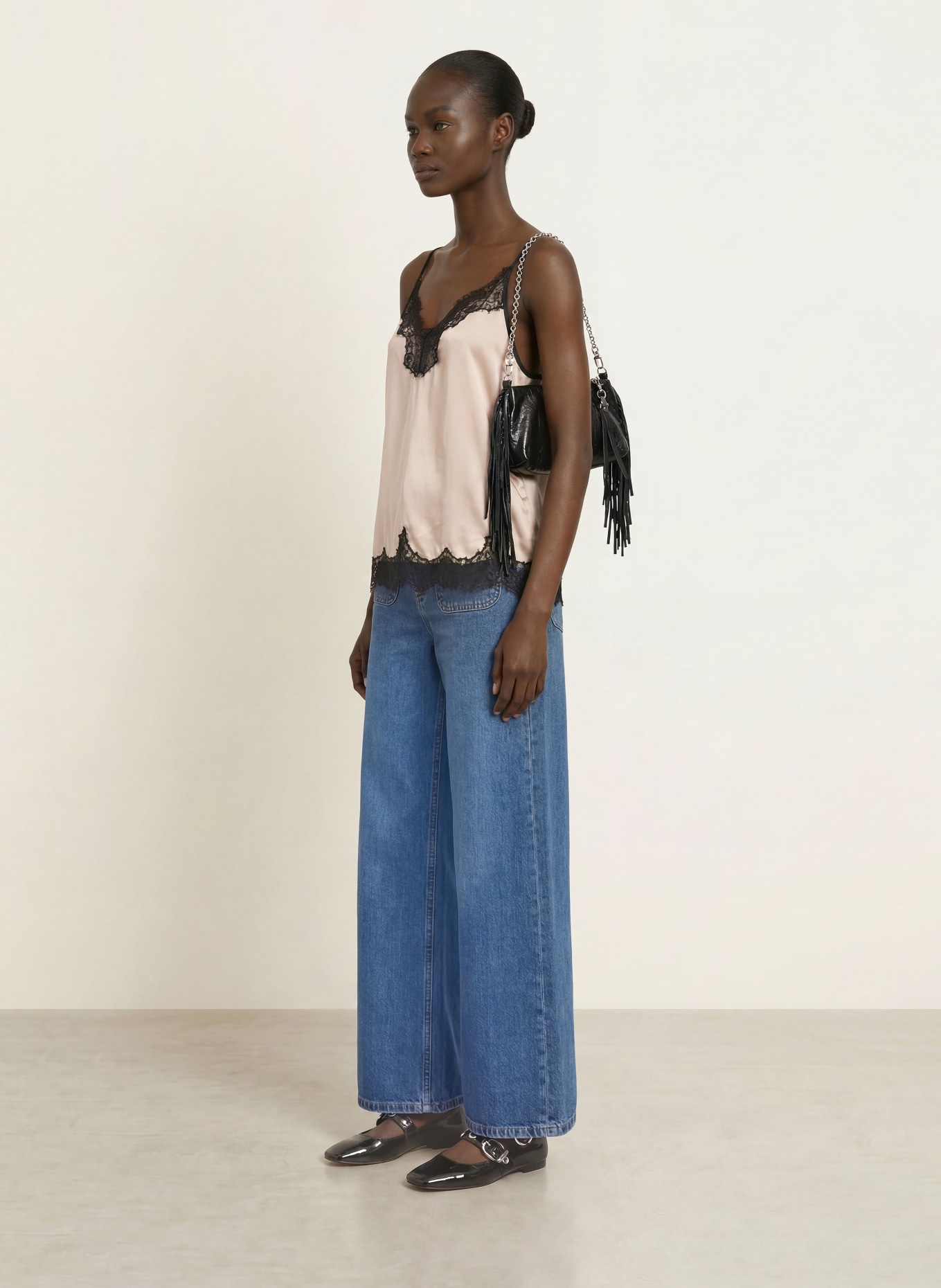 maje Satintop mit Spitze: BEIGE / SCHWARZ