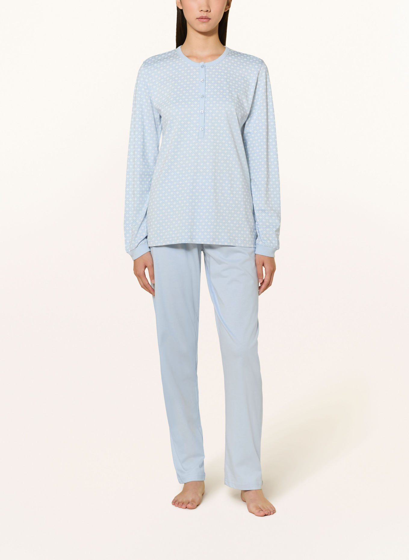 mey Schlafanzug Serie BLUE ORNAMENTS: HELLBLAU / WEISS