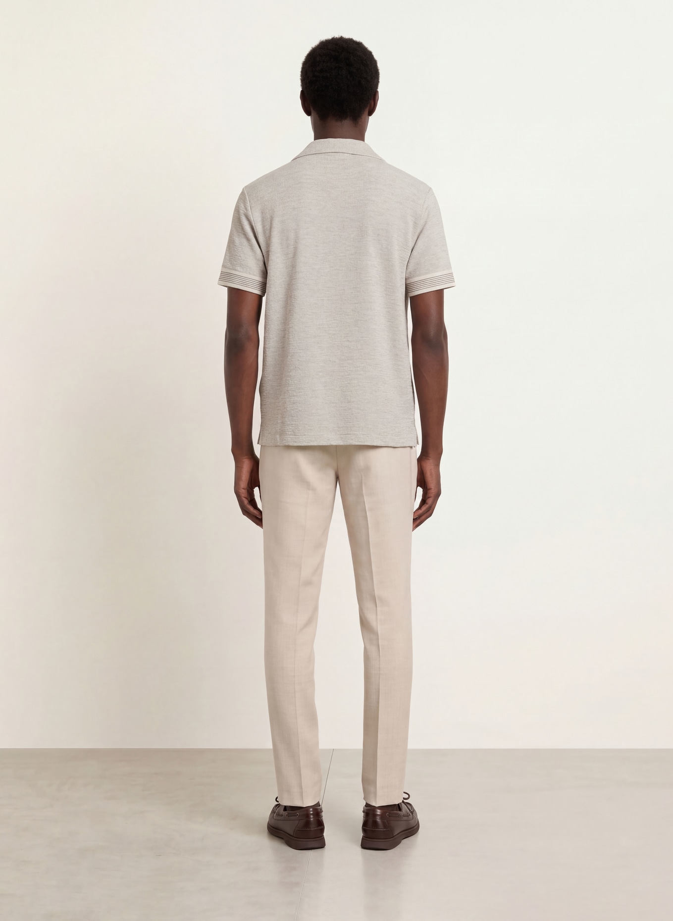 REISS DORNIE Comfort Fit Resort Shirt: WHITE / BLACK