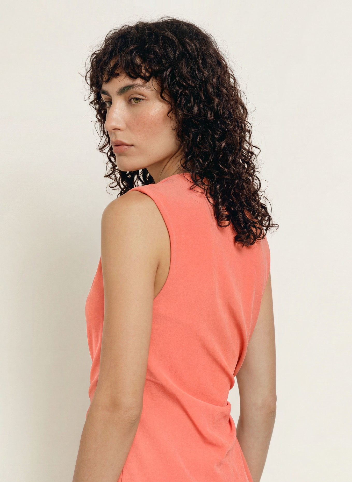 REISS Robe DOROTA: ROUGE CLAIR