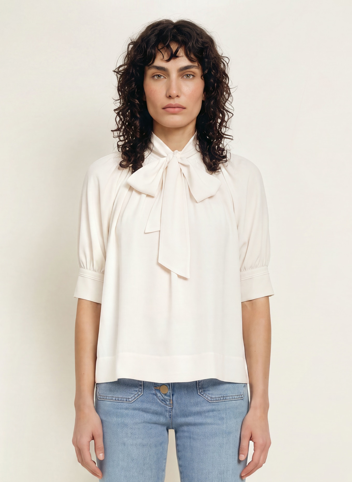 REISS LERINA Shirt blouse with Detachable Bow: ECRU