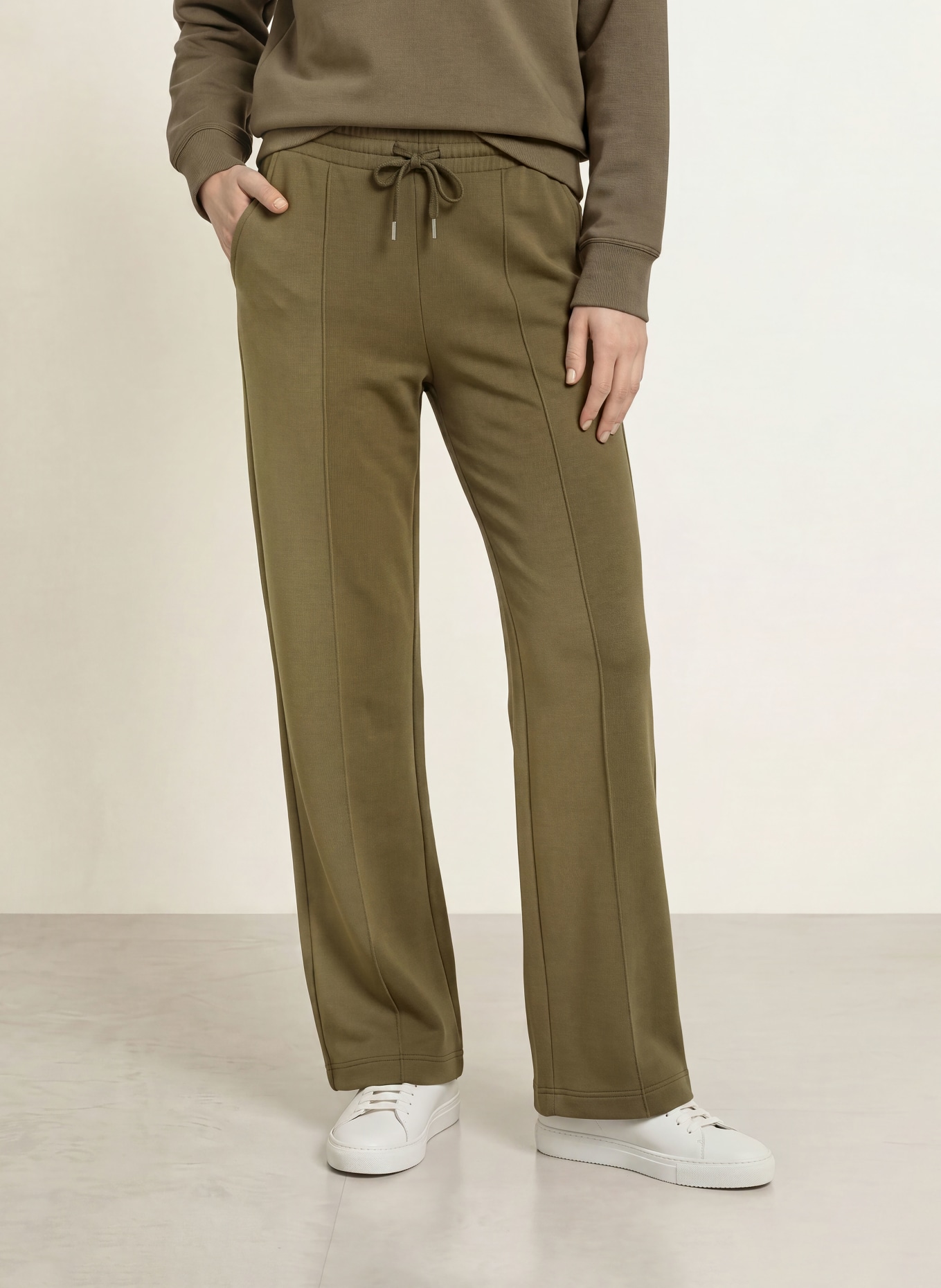 REISS Pantalon en molleton JEMMA: KAKI