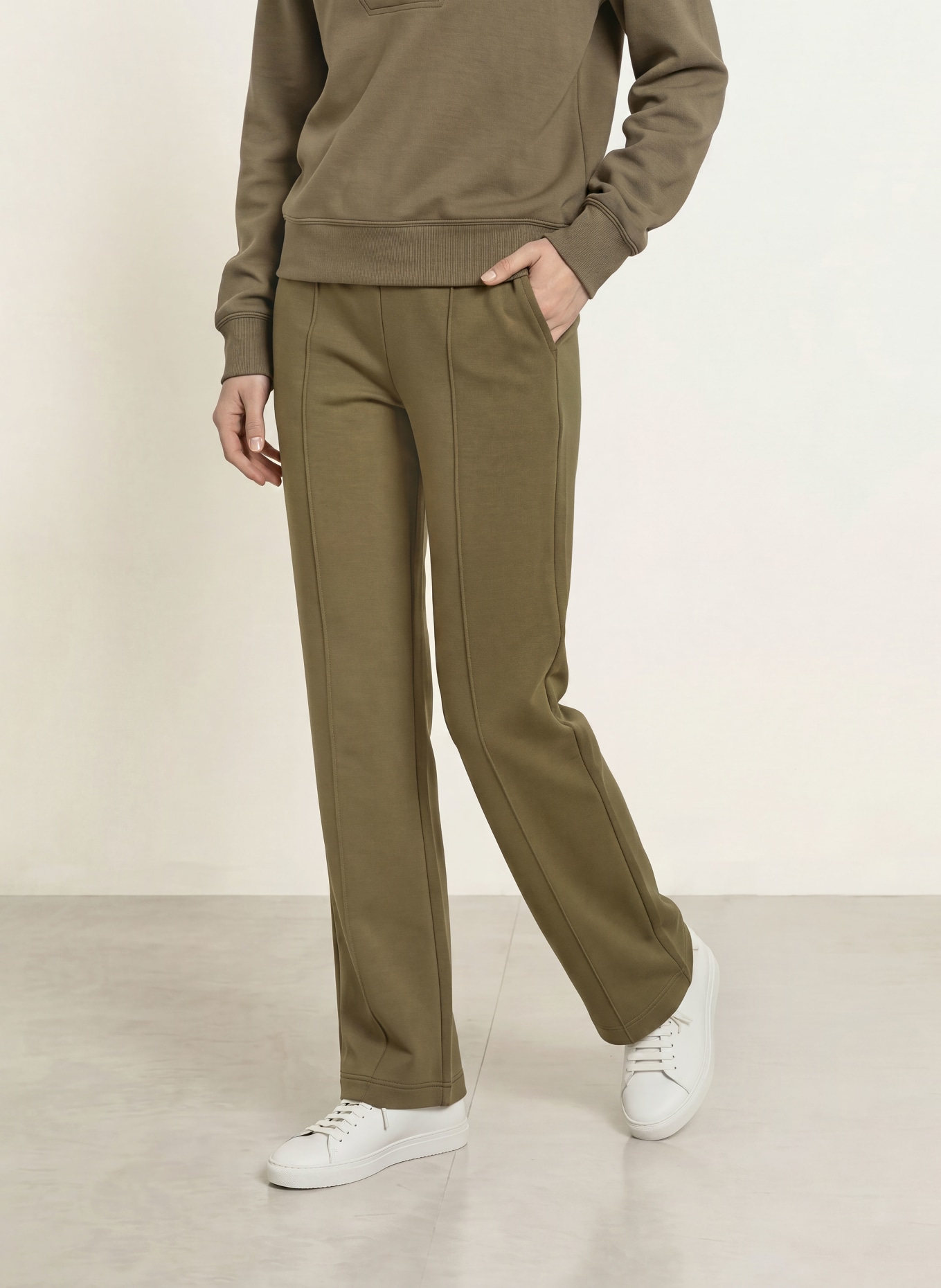 REISS Pantalon en molleton JEMMA: KAKI