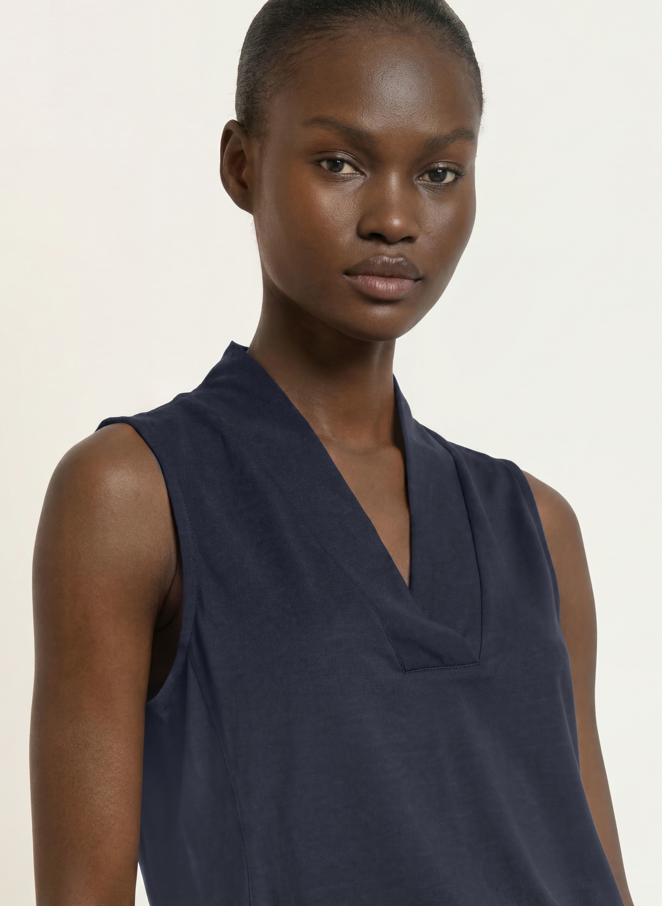REISS MILEY Top: DARK BLUE