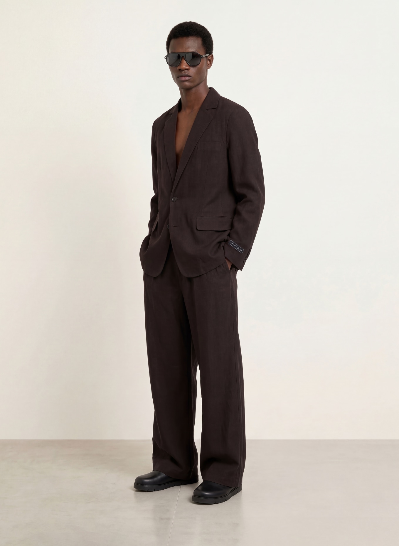 ALLSAINTS Veston MARKO coupe régulière en lin: MARRON FONCÉ