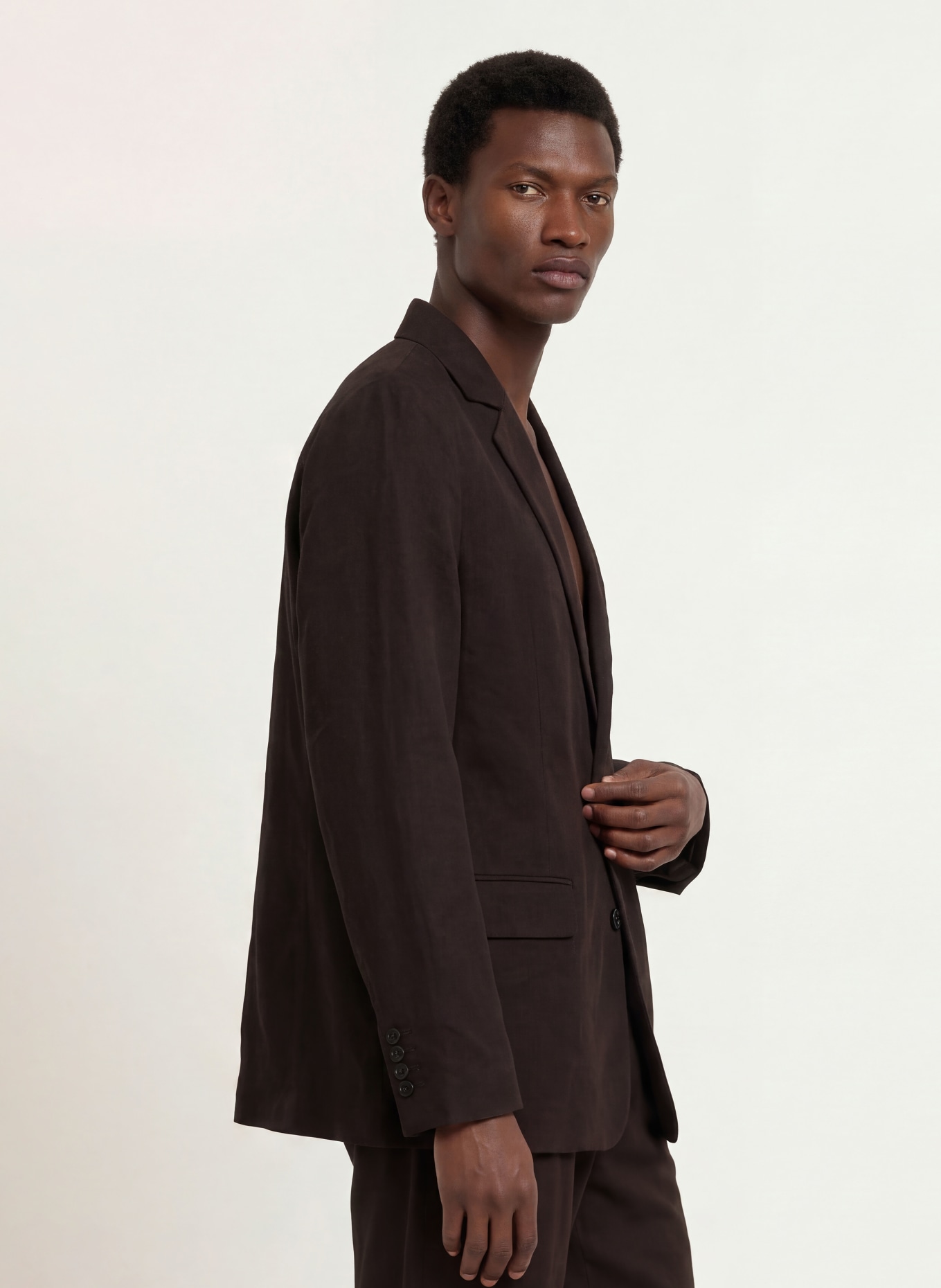 ALLSAINTS Veston MARKO coupe régulière en lin: MARRON FONCÉ