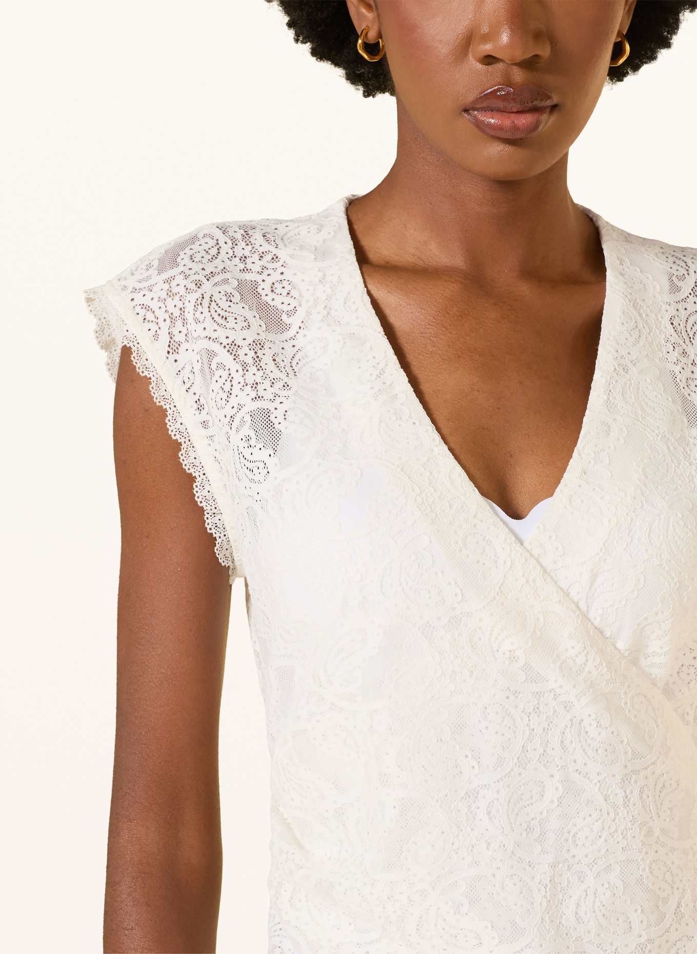 ALLSAINTS Spitzentop VERA in Wickeloptik: ECRU