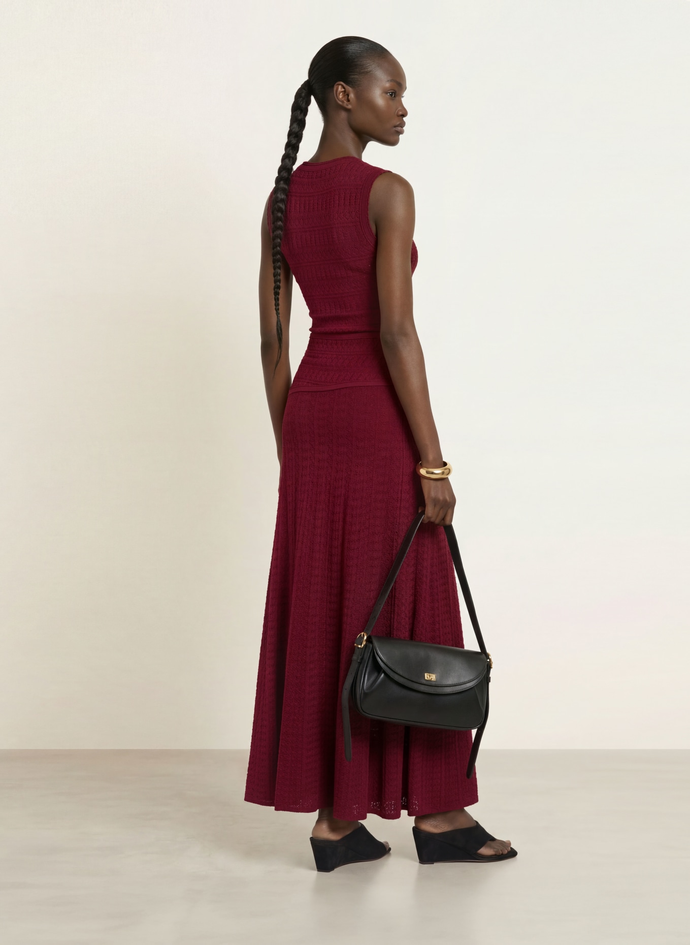 SANDRO Strickkleid: DUNKELROT