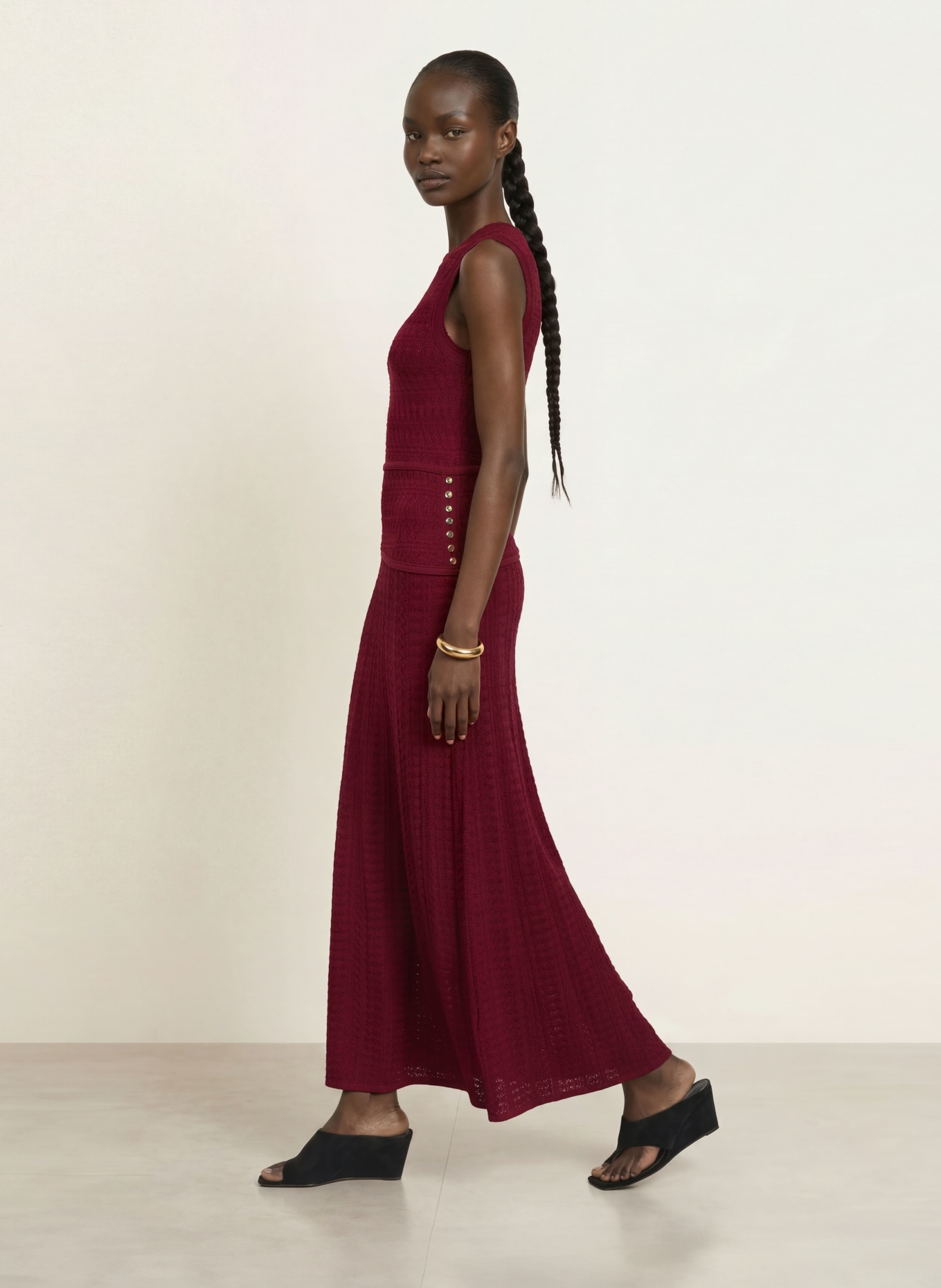 SANDRO Strickkleid: DUNKELROT