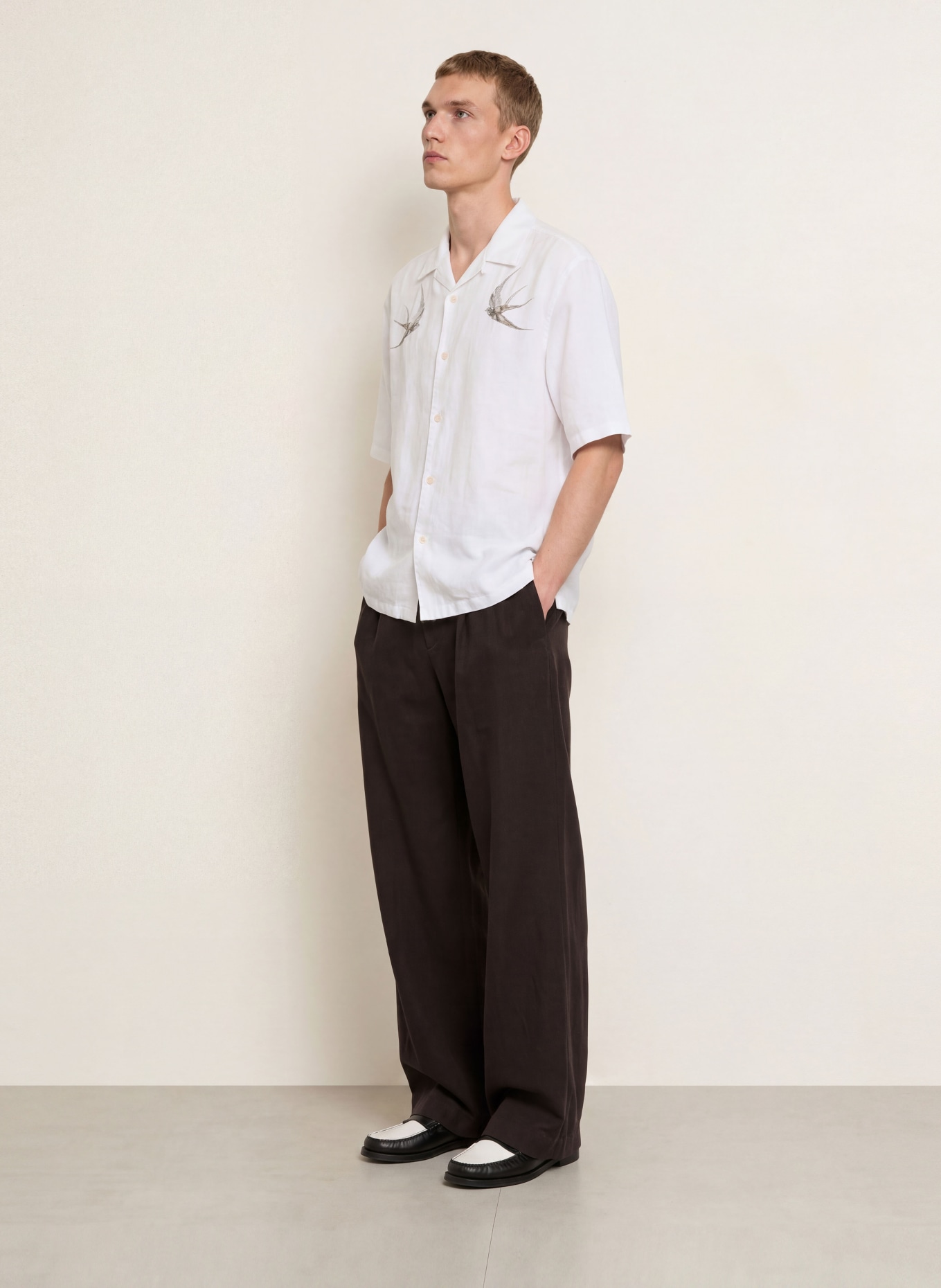ALLSAINTS Letní košile Oversized Fit z lnu: BÍLÁ / SVĚTLE ŠEDÁ / KHAKI