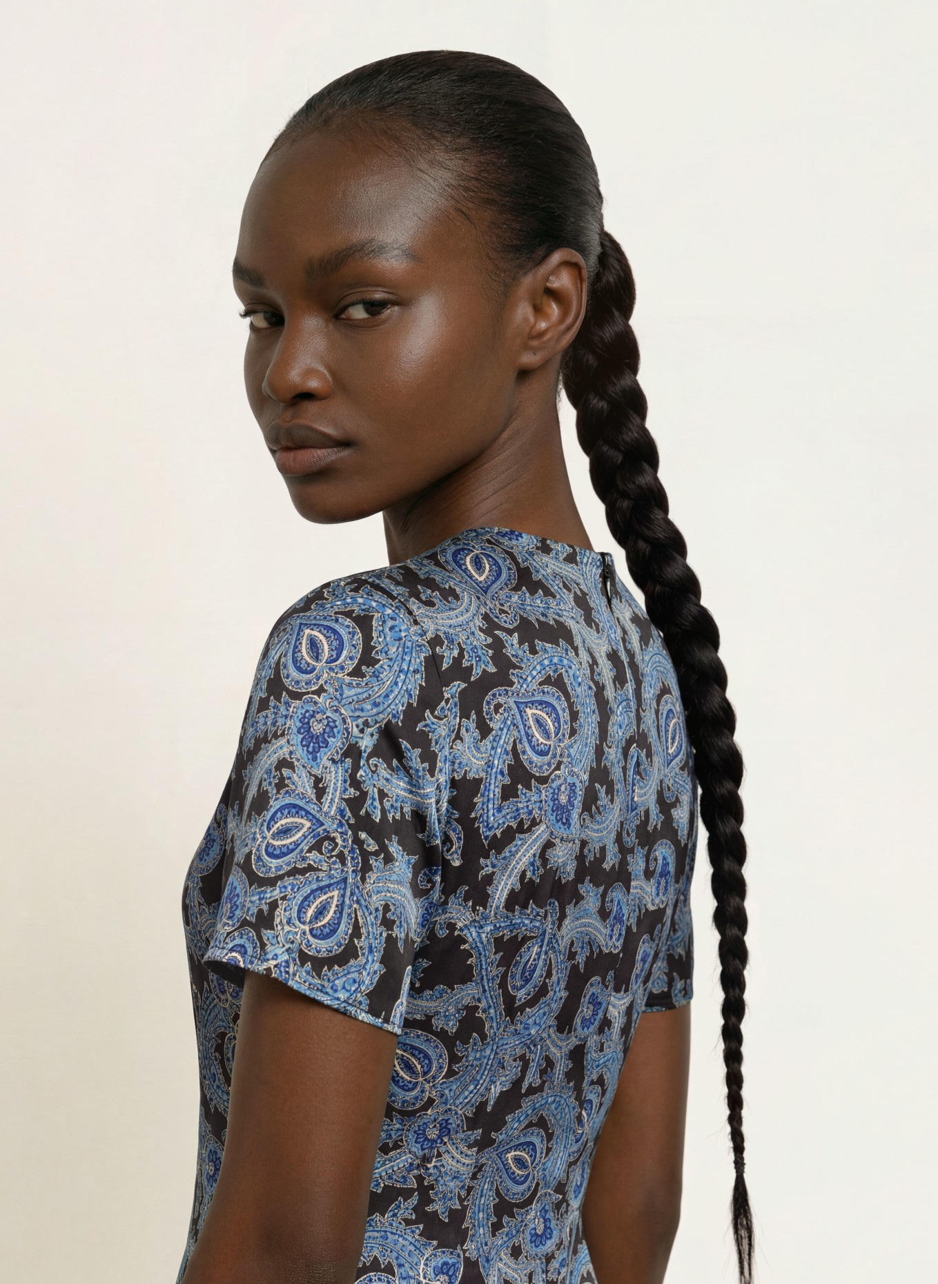 CLAUDIE PIERLOT Satinkleid: BLAU / CREME / SCHWARZ