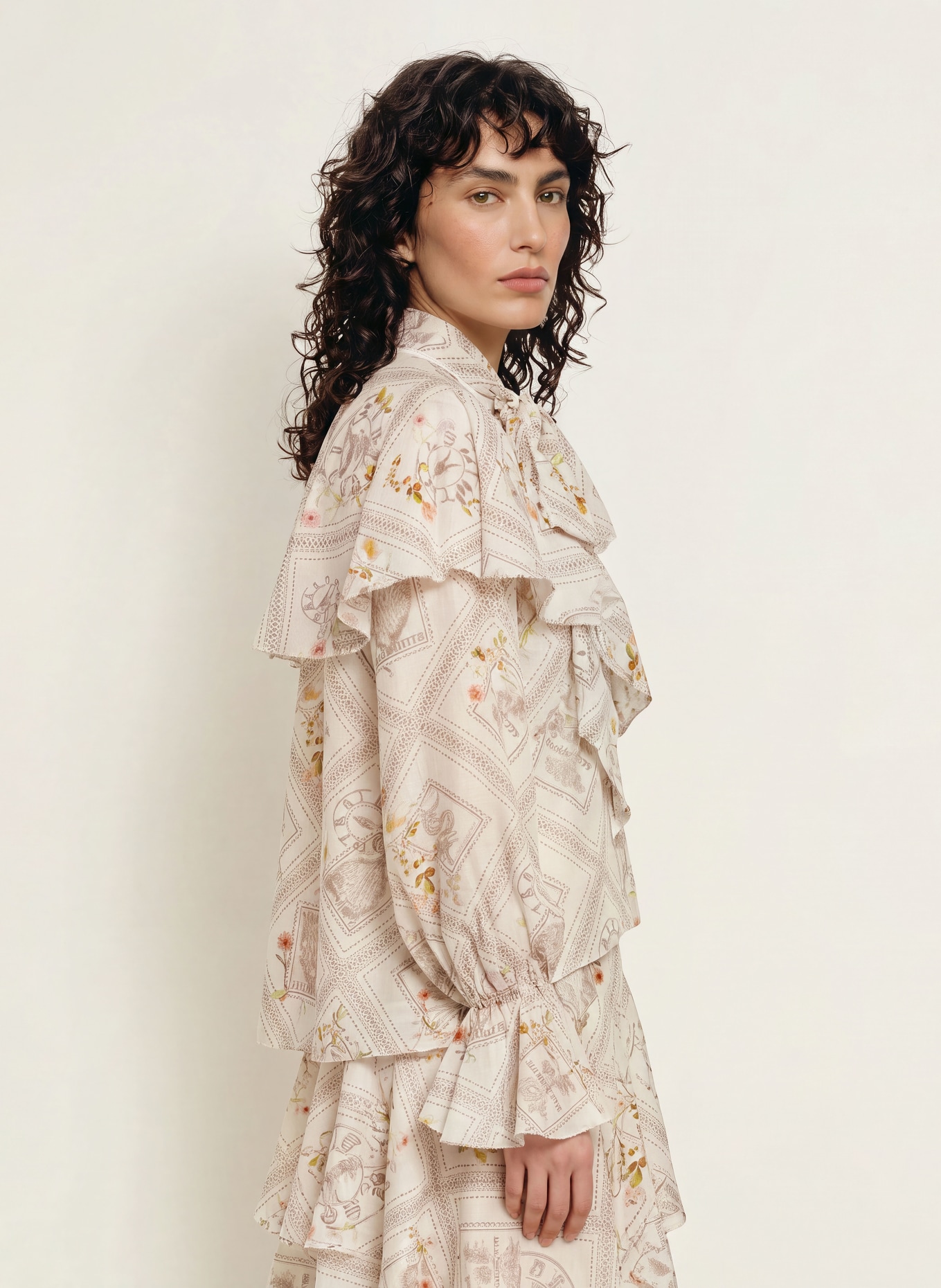ALLSAINTS HEBA-blouseshirt met volants en afneembare strik: ECRU / BRUIN / LICHTGROEN