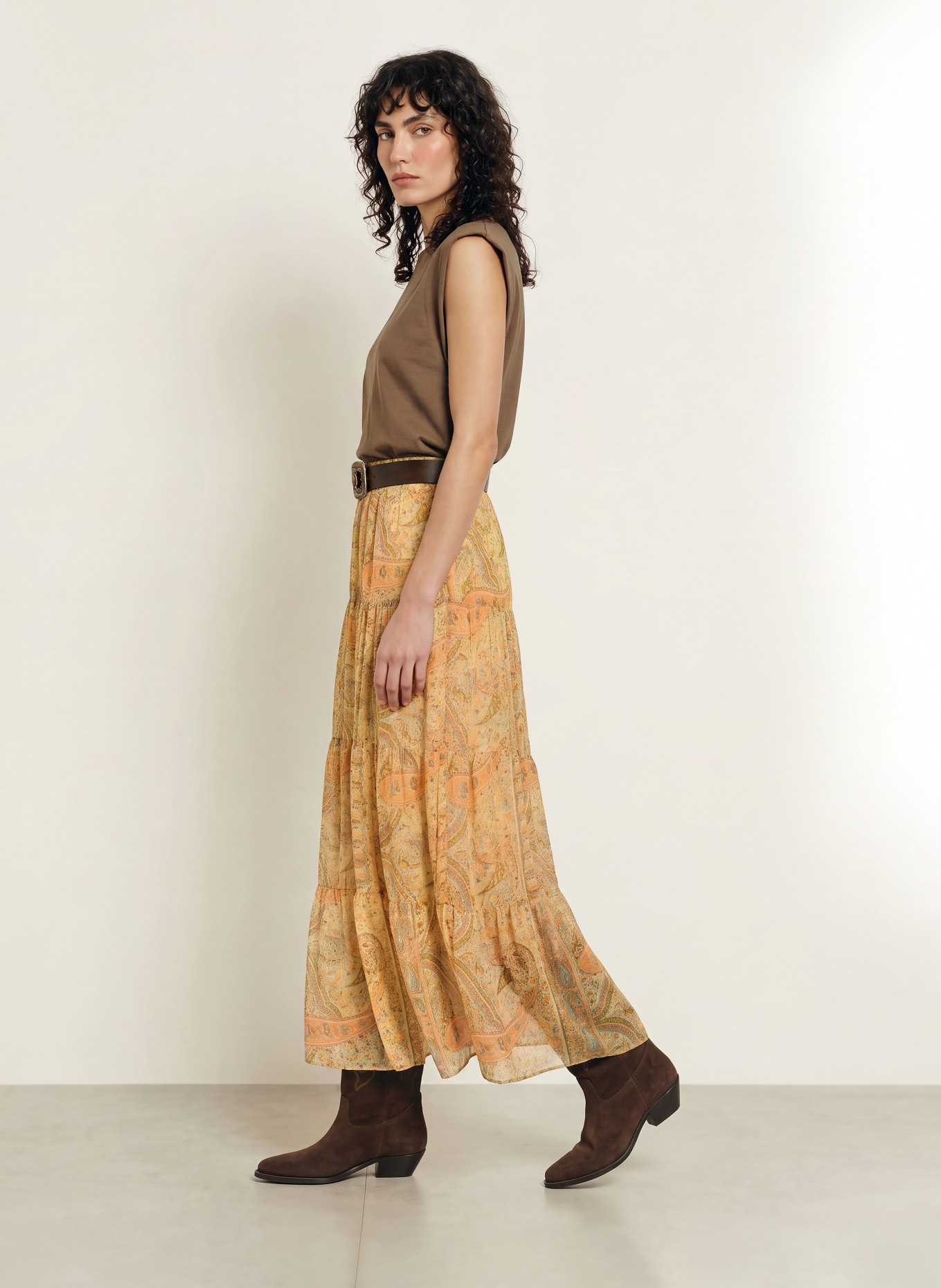 ba&sh Rock CALI mit Plissees: GELB / HELLORANGE / KHAKI