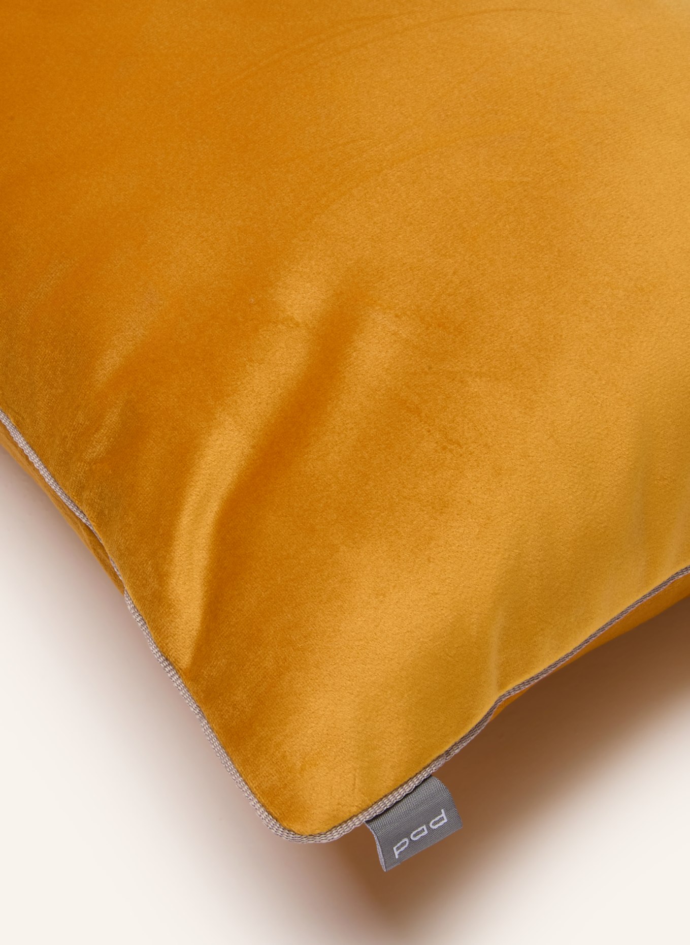 PAD ELEGANCE Decorative cushion cover, Velvet: GOLD