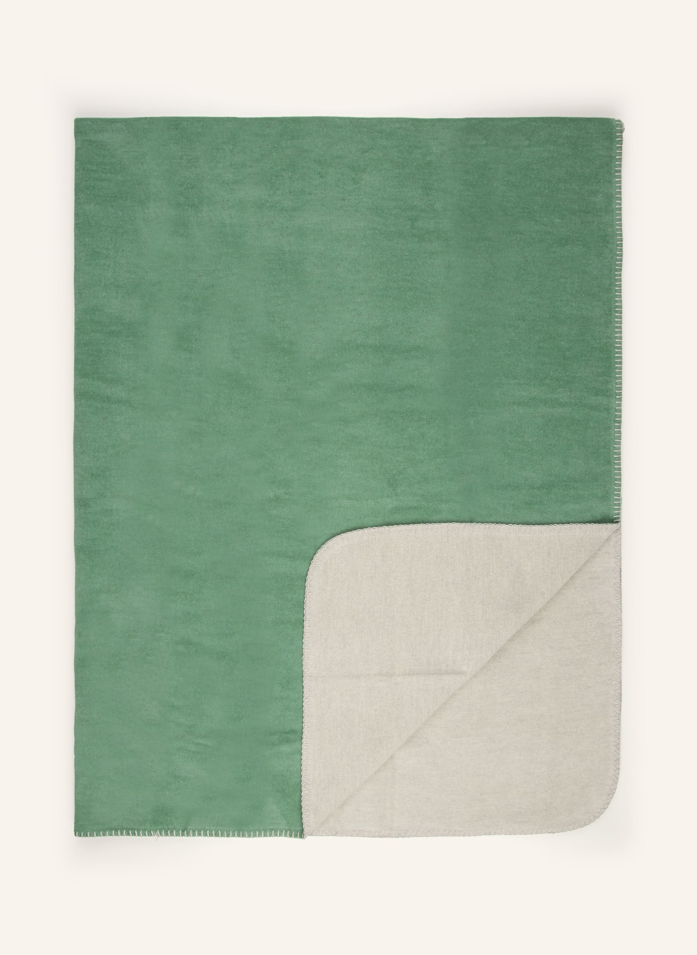 PAD HOBART Throw blanket: LIGHT GREEN / CREAM