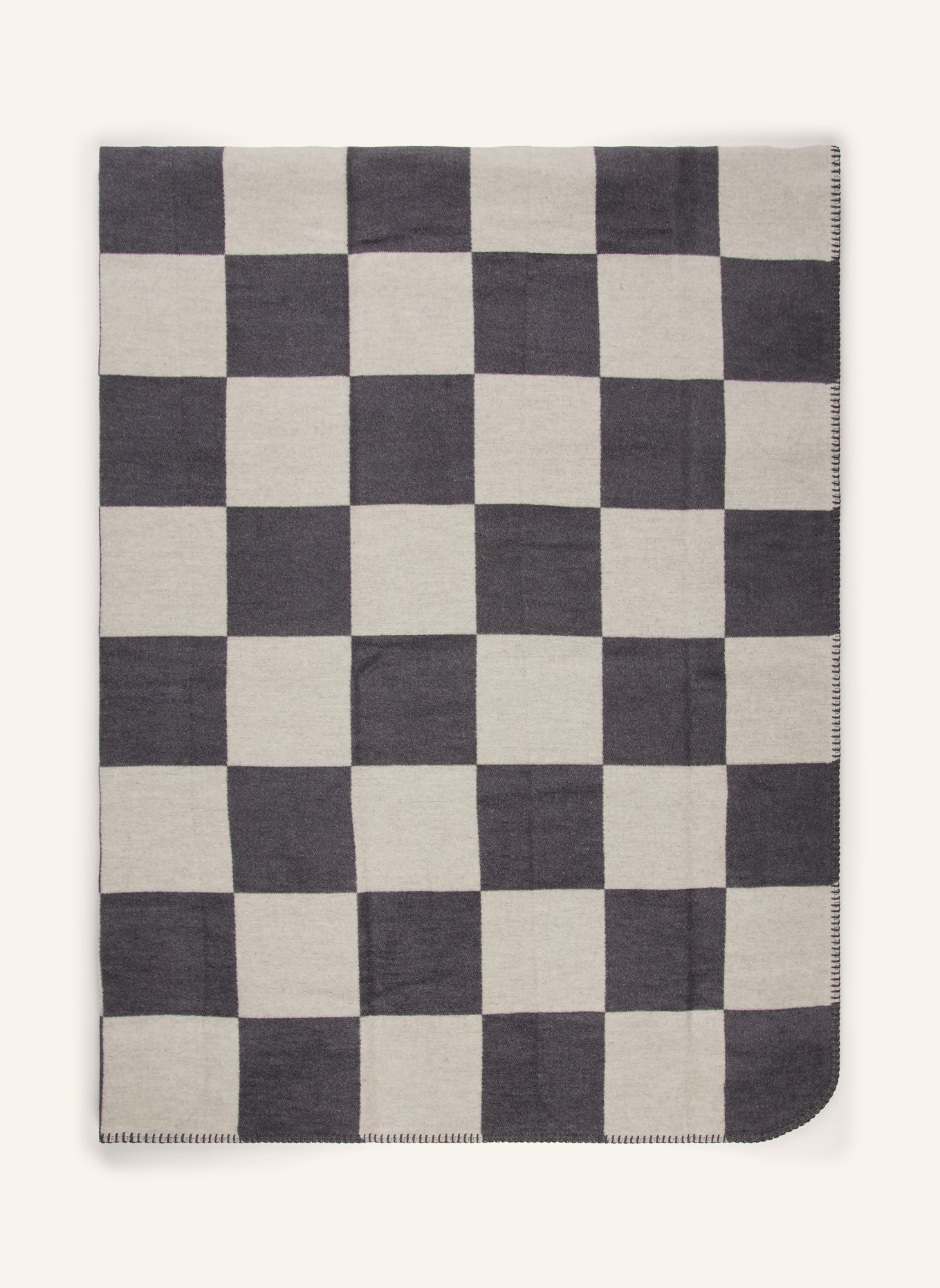 PAD CHESS Throw blanket: DARK GRAY / LIGHT GRAY
