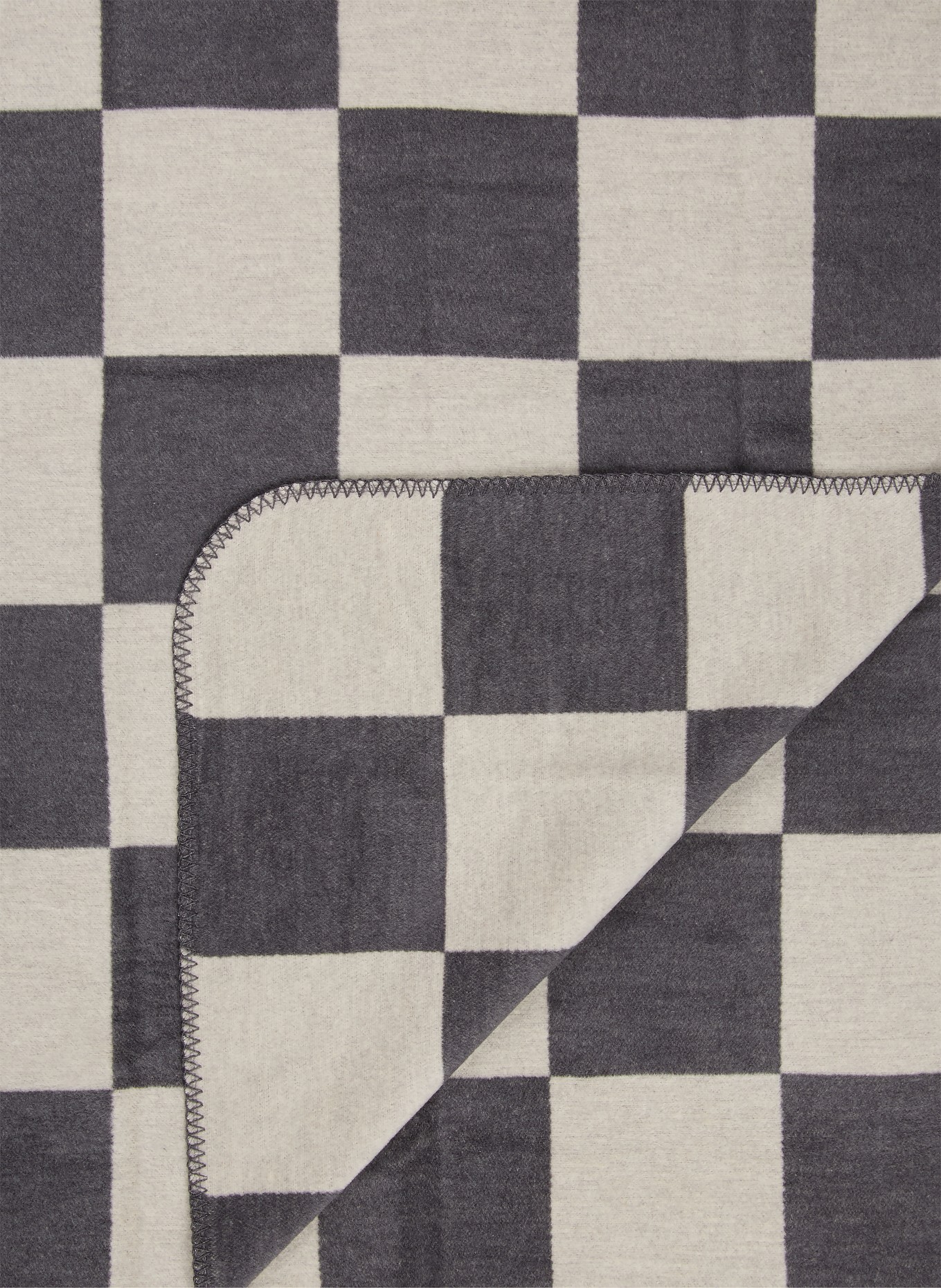 PAD CHESS Throw blanket: DARK GRAY / LIGHT GRAY