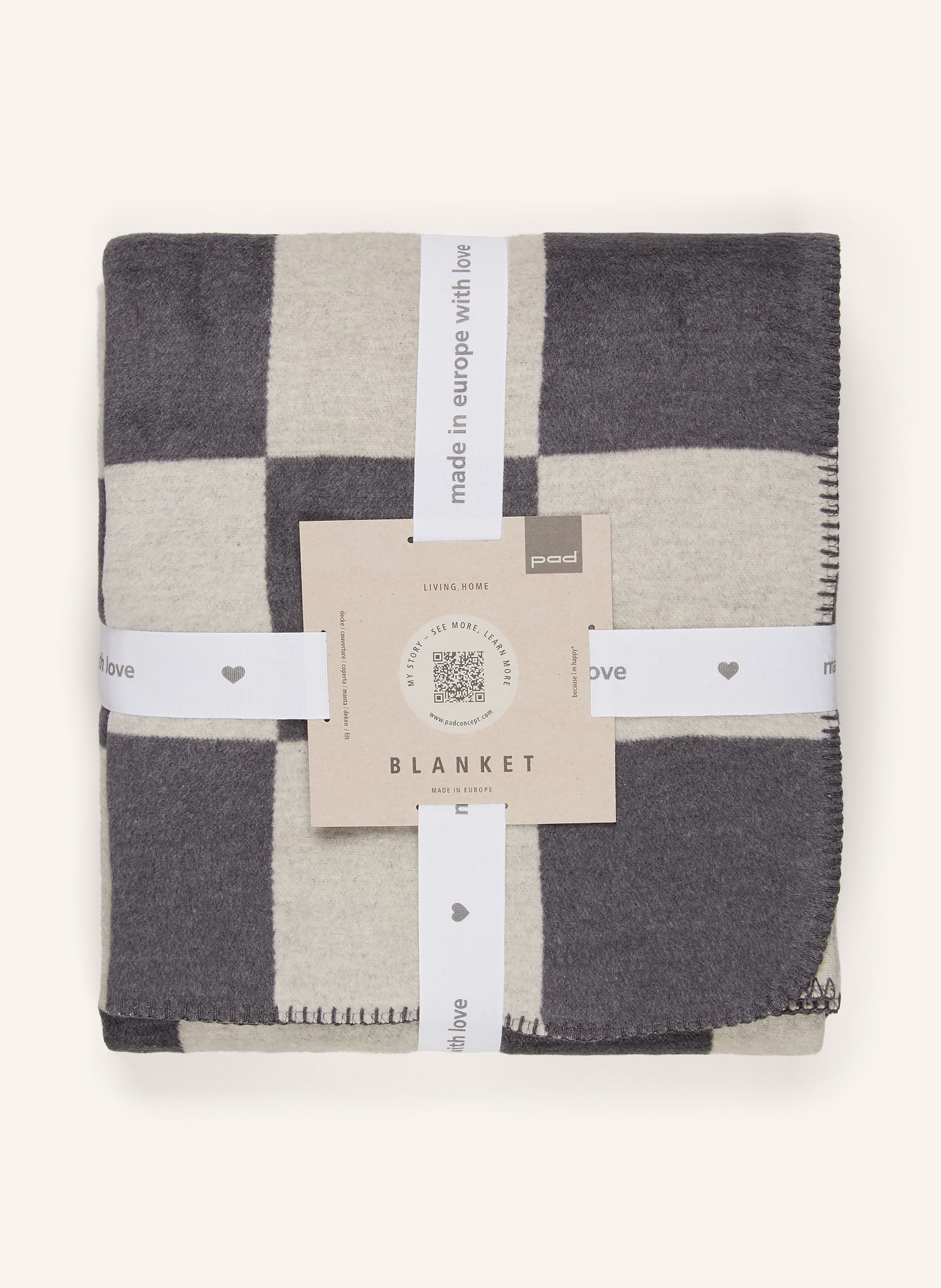 PAD CHESS Throw blanket: DARK GRAY / LIGHT GRAY