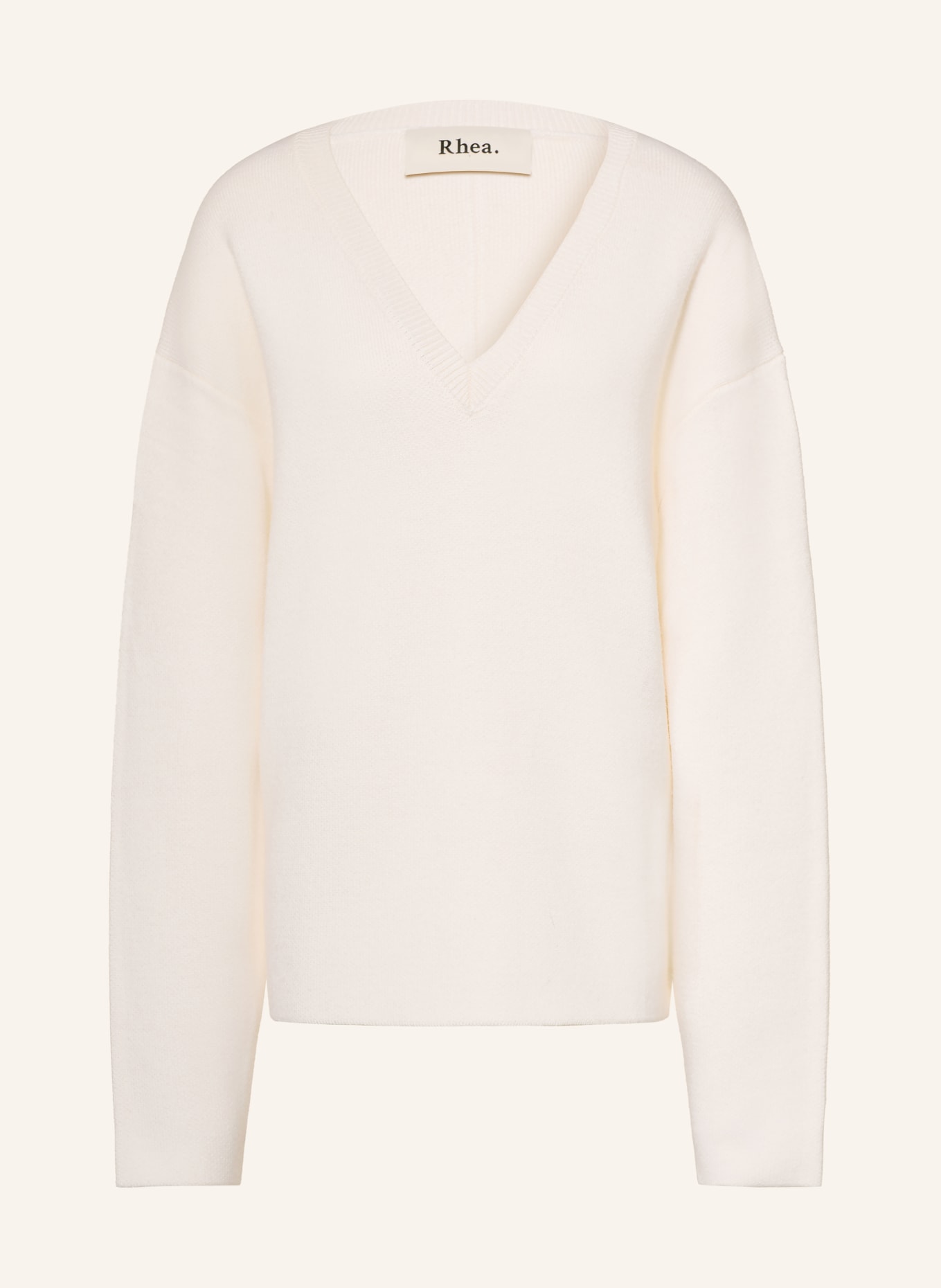 Rhea. Trui: ECRU