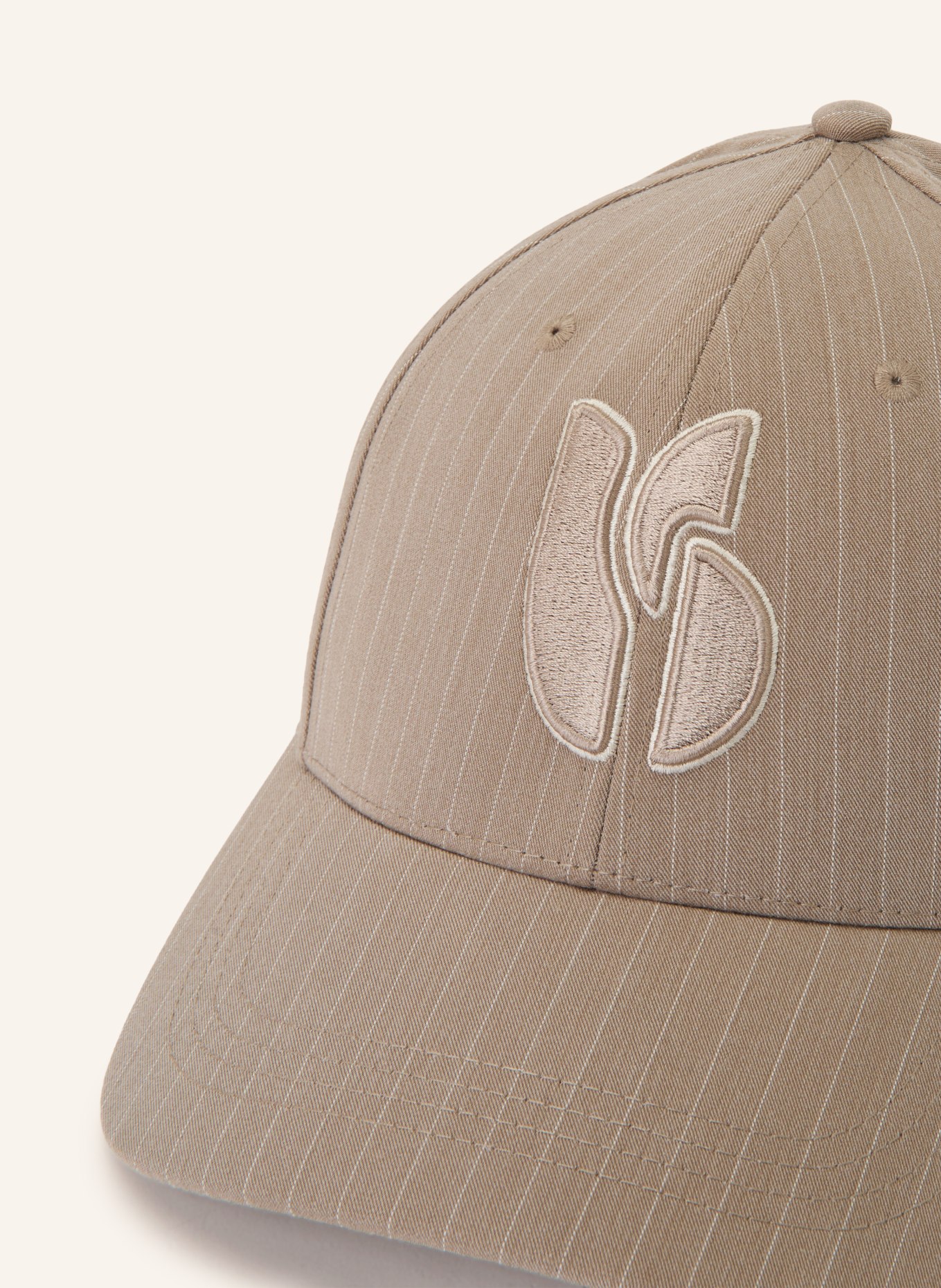 ba&sh Cap HARLOW: TAUPE / WEISS
