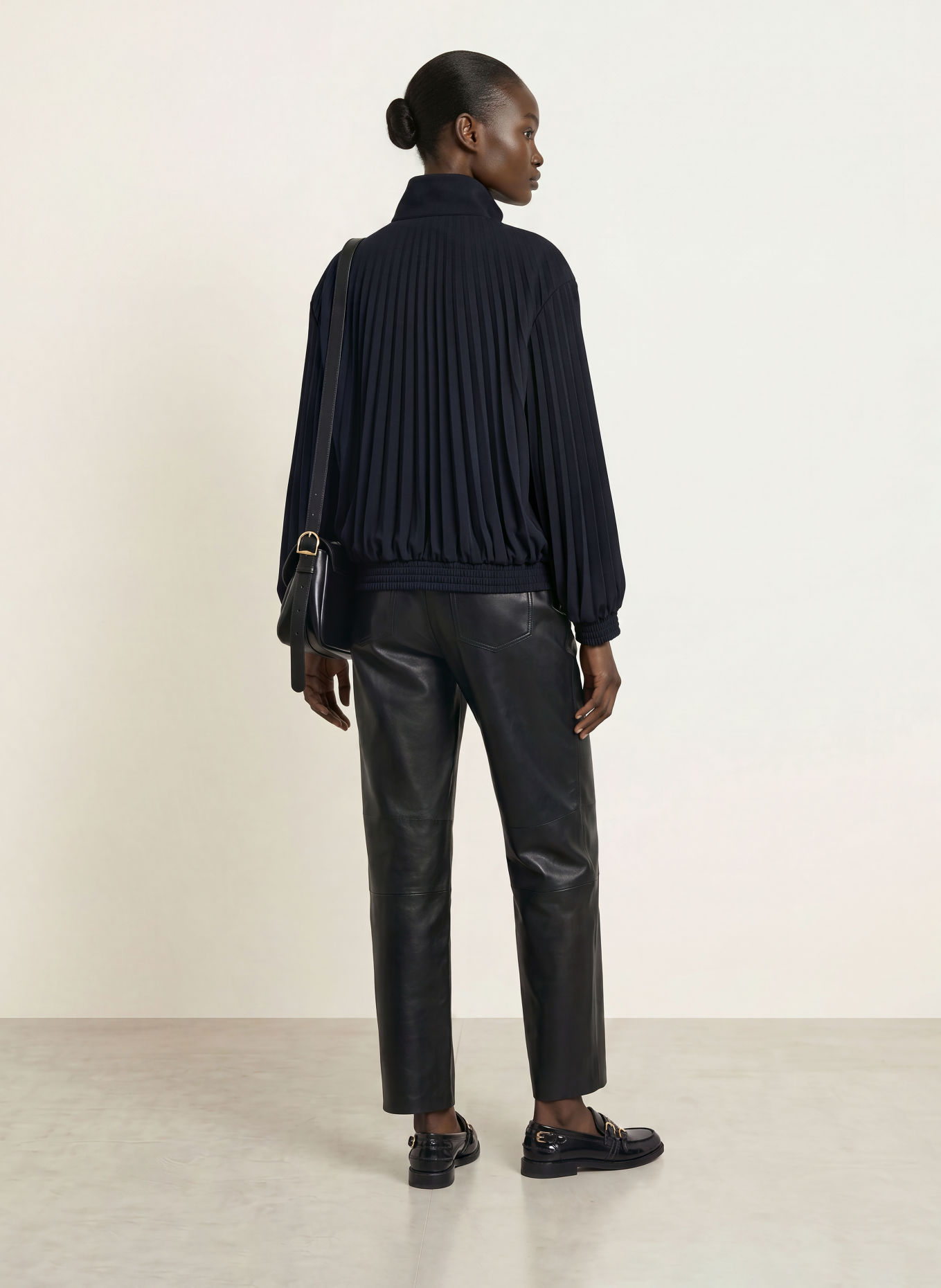 SANDRO Blouson mit Plissees: DUNKELBLAU