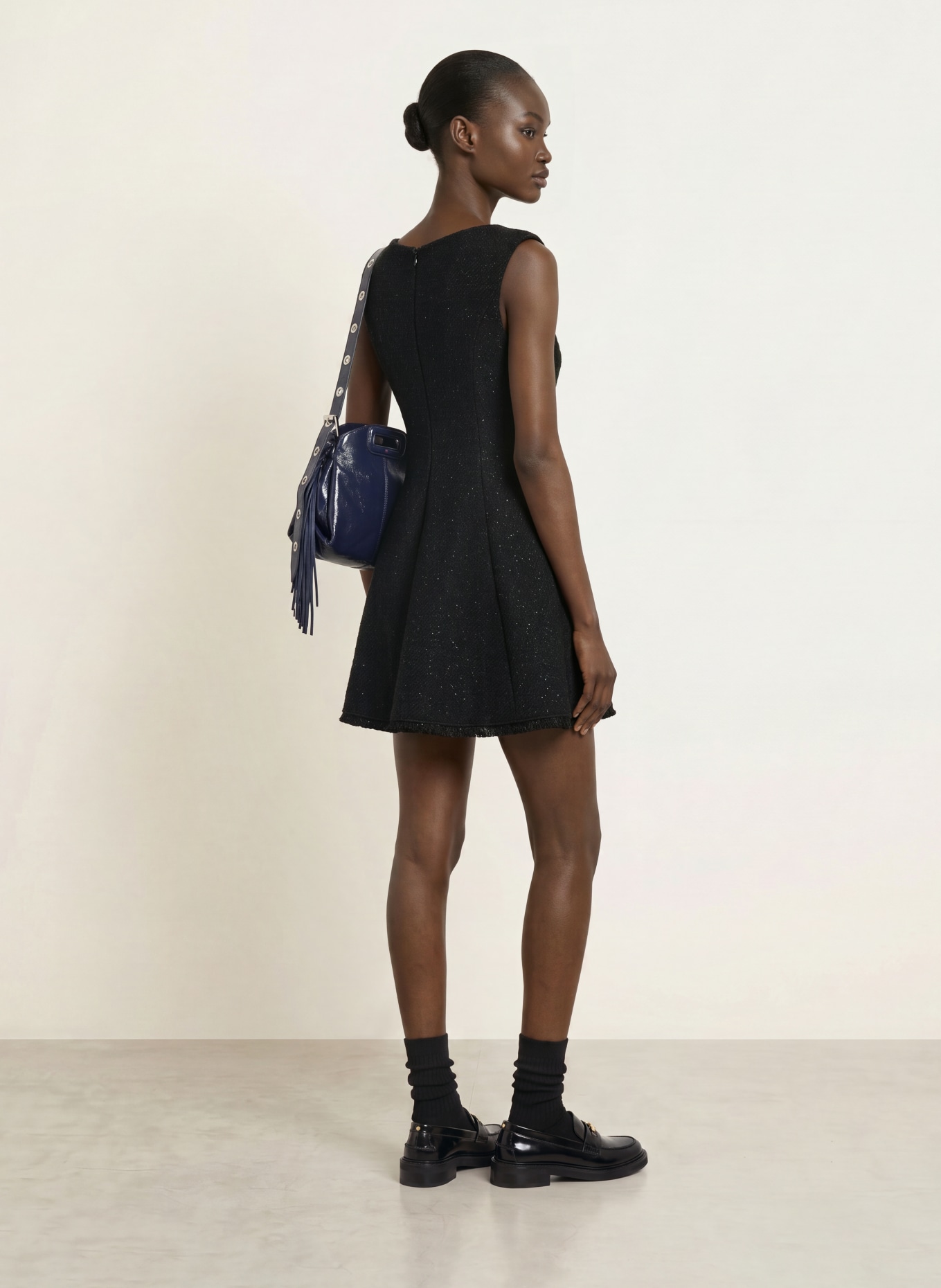 maje Kleid mit Glitzergarn: SCHWARZ