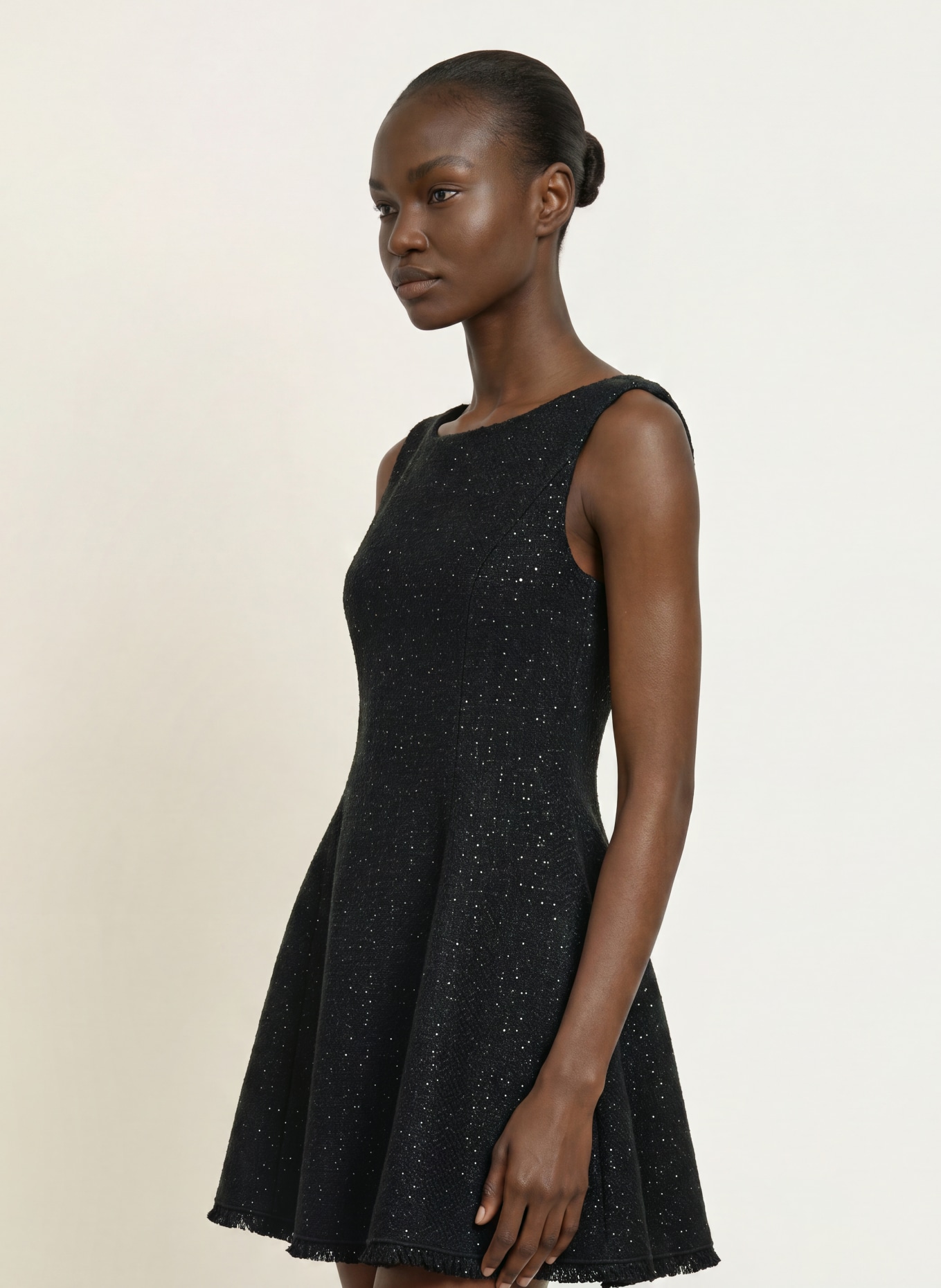 maje Kleid mit Glitzergarn: SCHWARZ