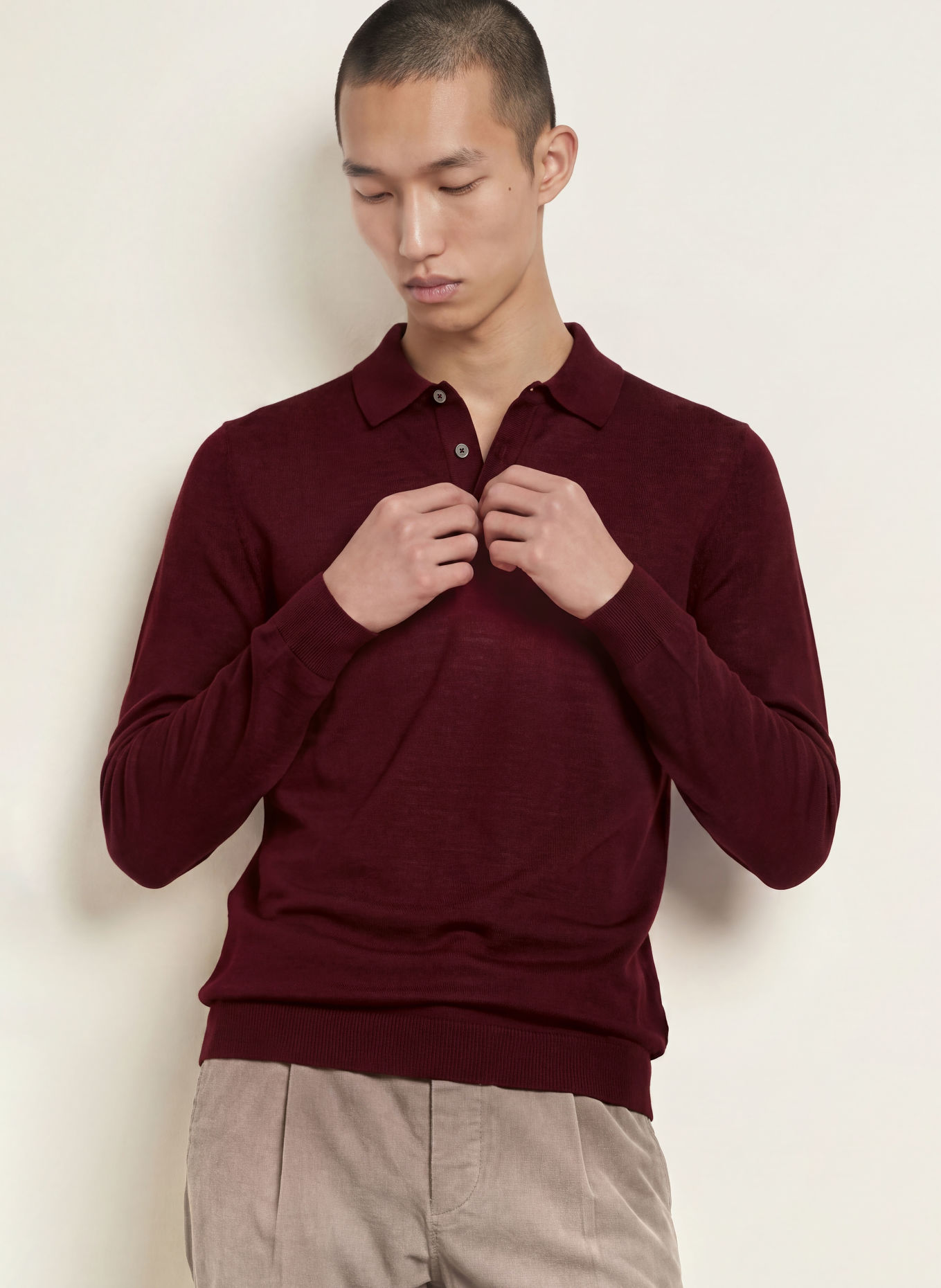 MAERZ MUENCHEN Gebreid poloshirt: DONKERROOD