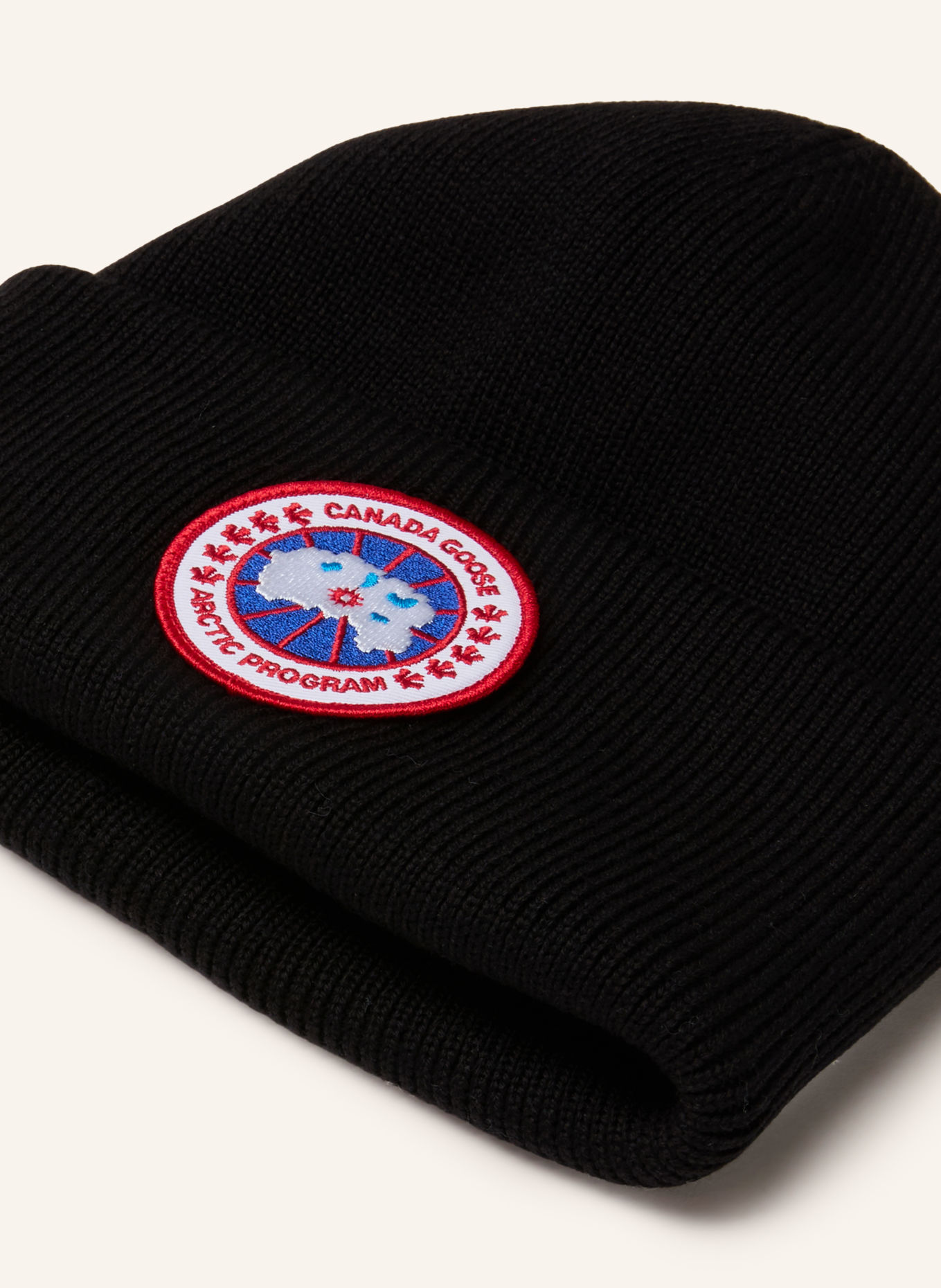 CANADA GOOSE Beanie: BLACK