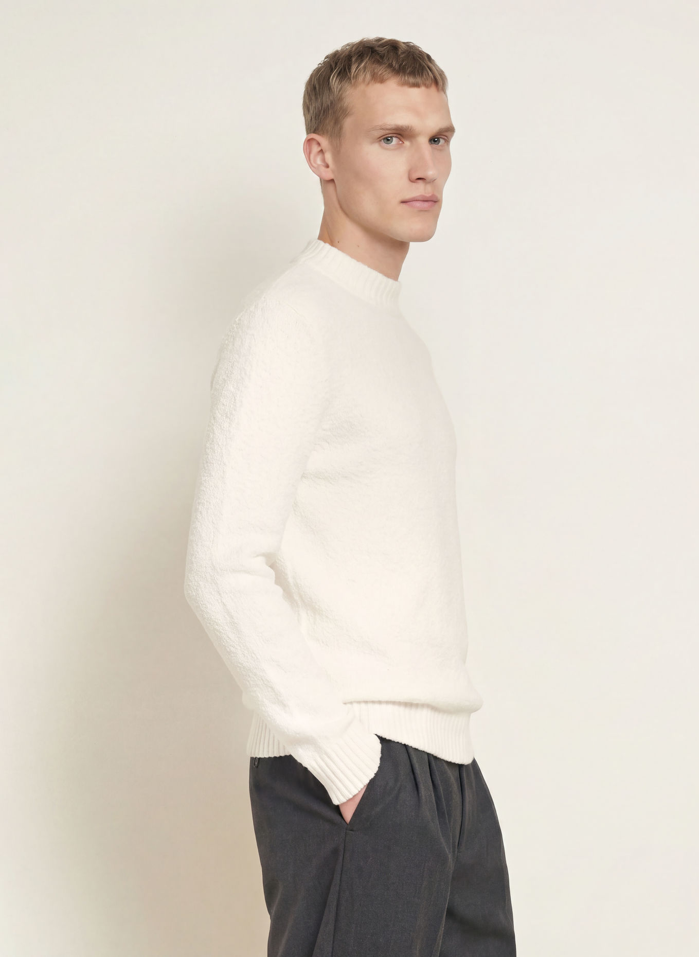 DRYKORN Bouclé sweater ZAYN: ECRU